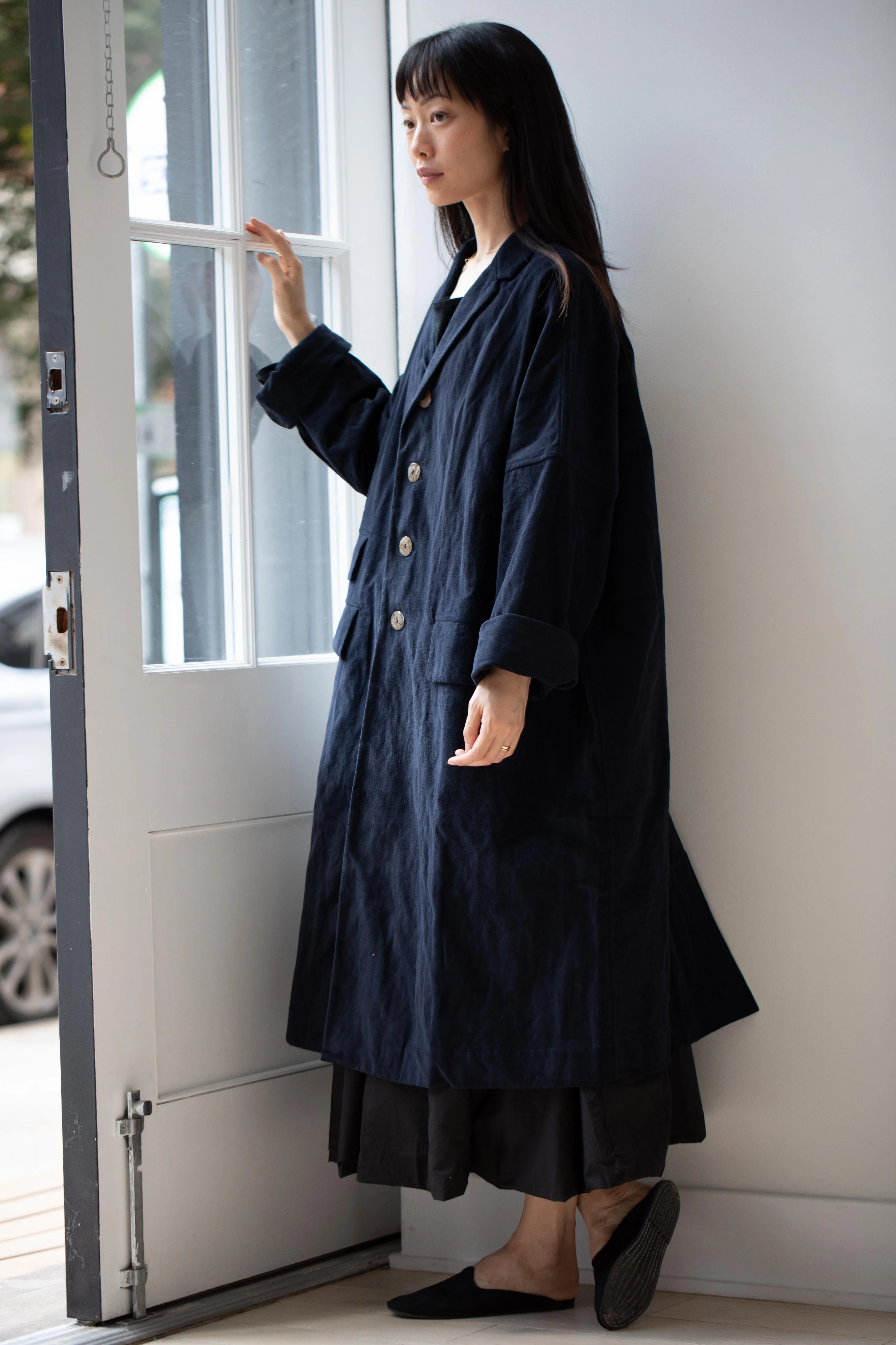 Album di Famiglia | Inox Velvet Loose Coat in Ink - Image 2