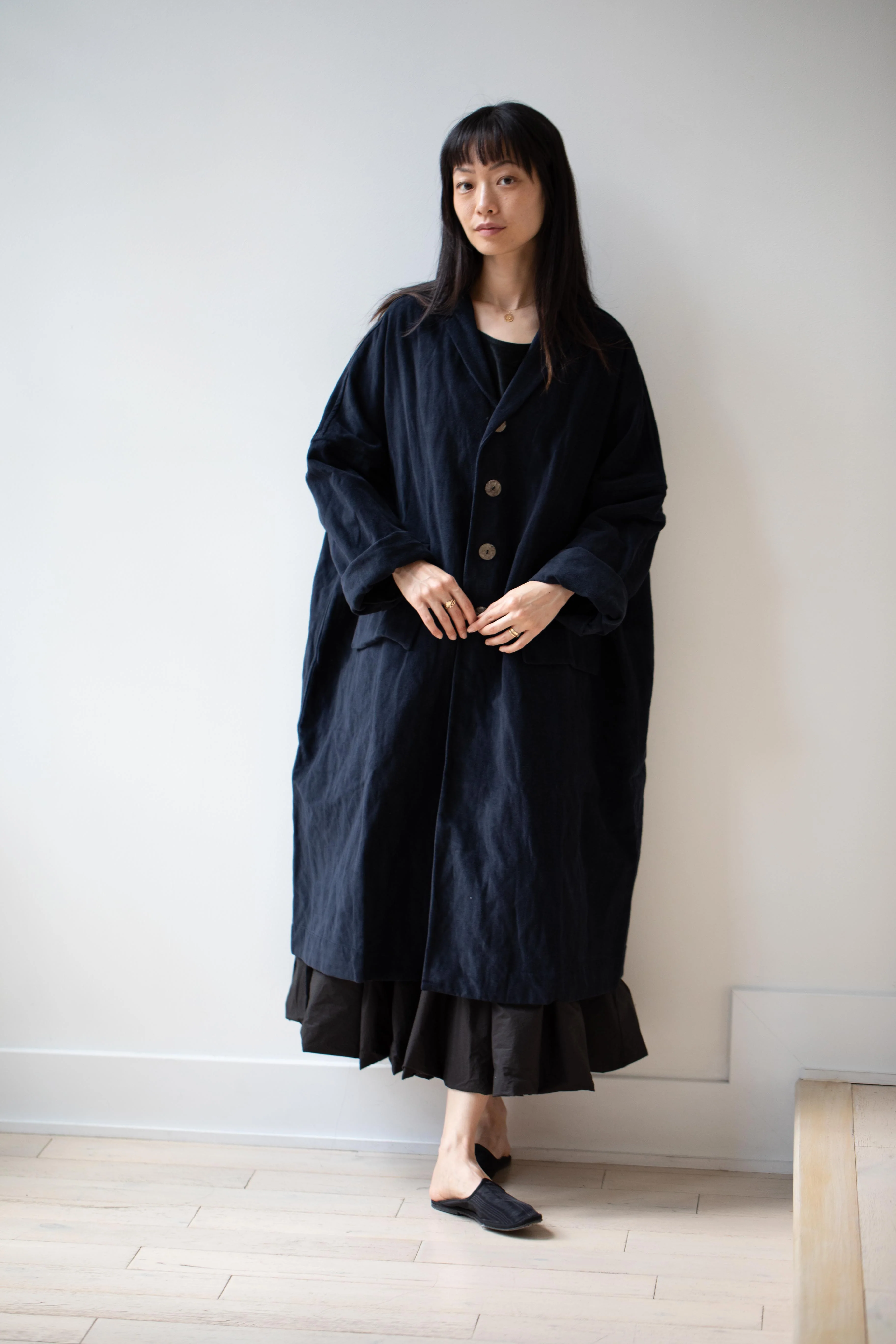 Album di Famiglia | Inox Velvet Loose Coat in Ink - Image 32