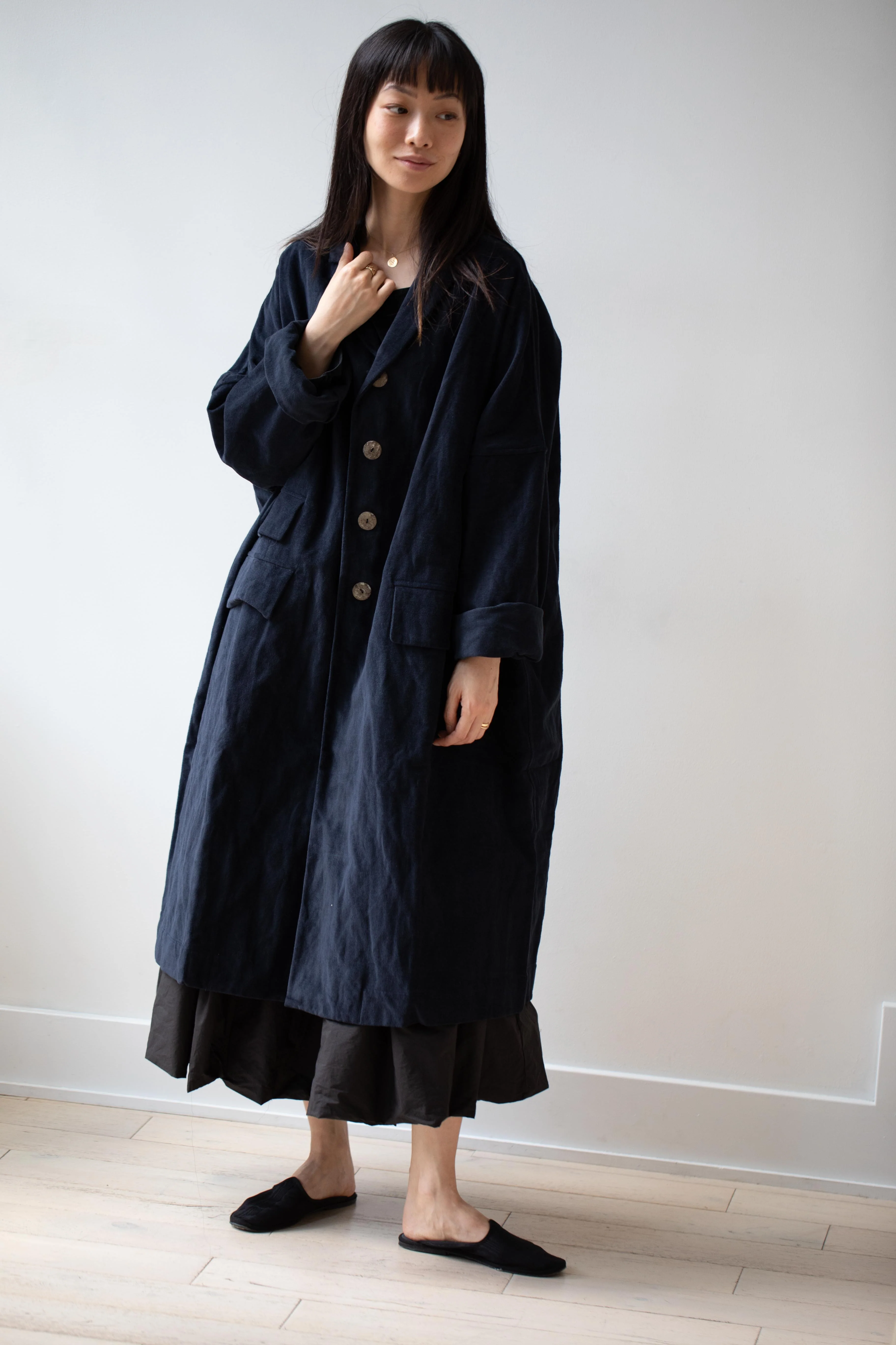 Album di Famiglia | Inox Velvet Loose Coat in Ink - Image 33