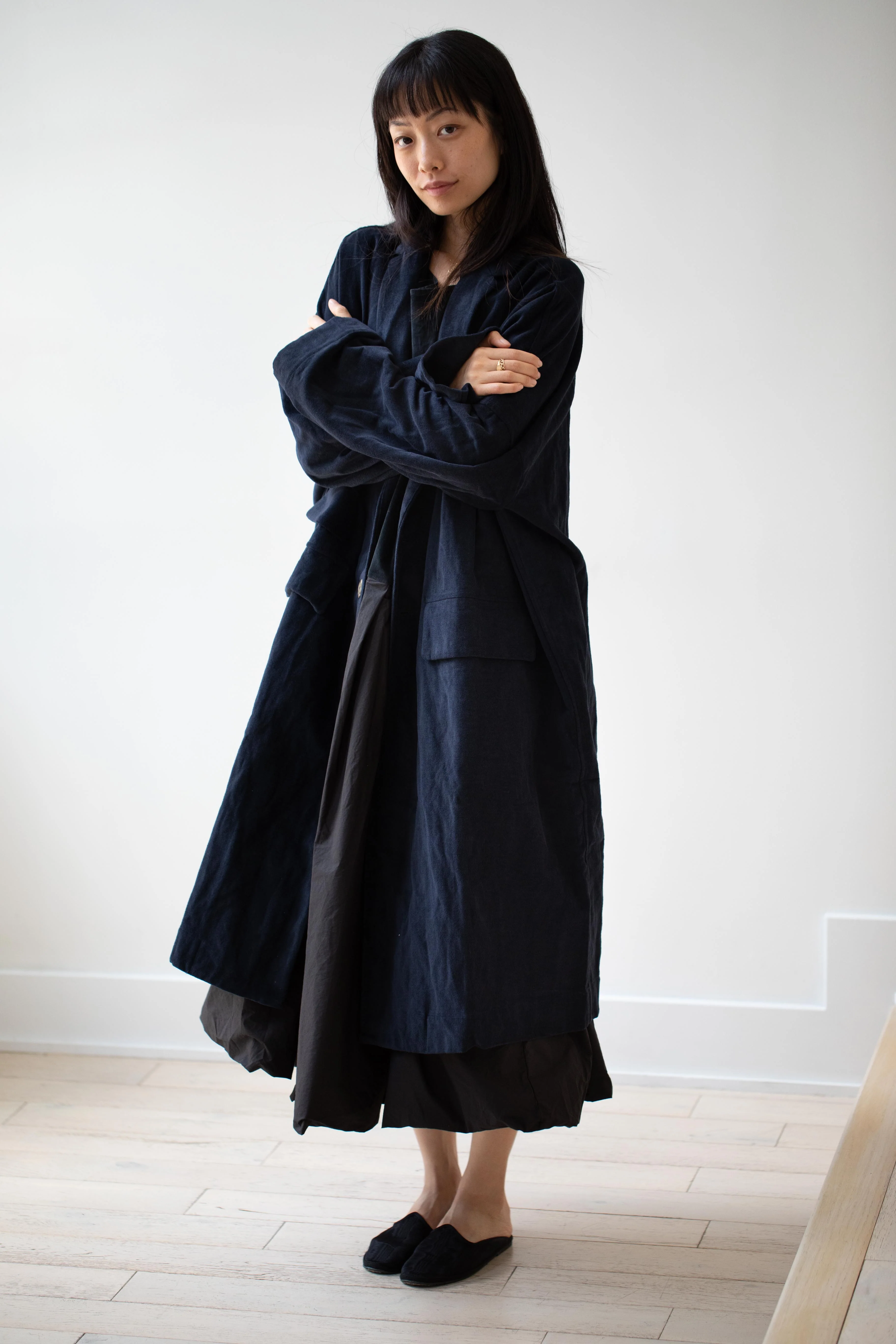 Album di Famiglia | Inox Velvet Loose Coat in Ink - Image 4