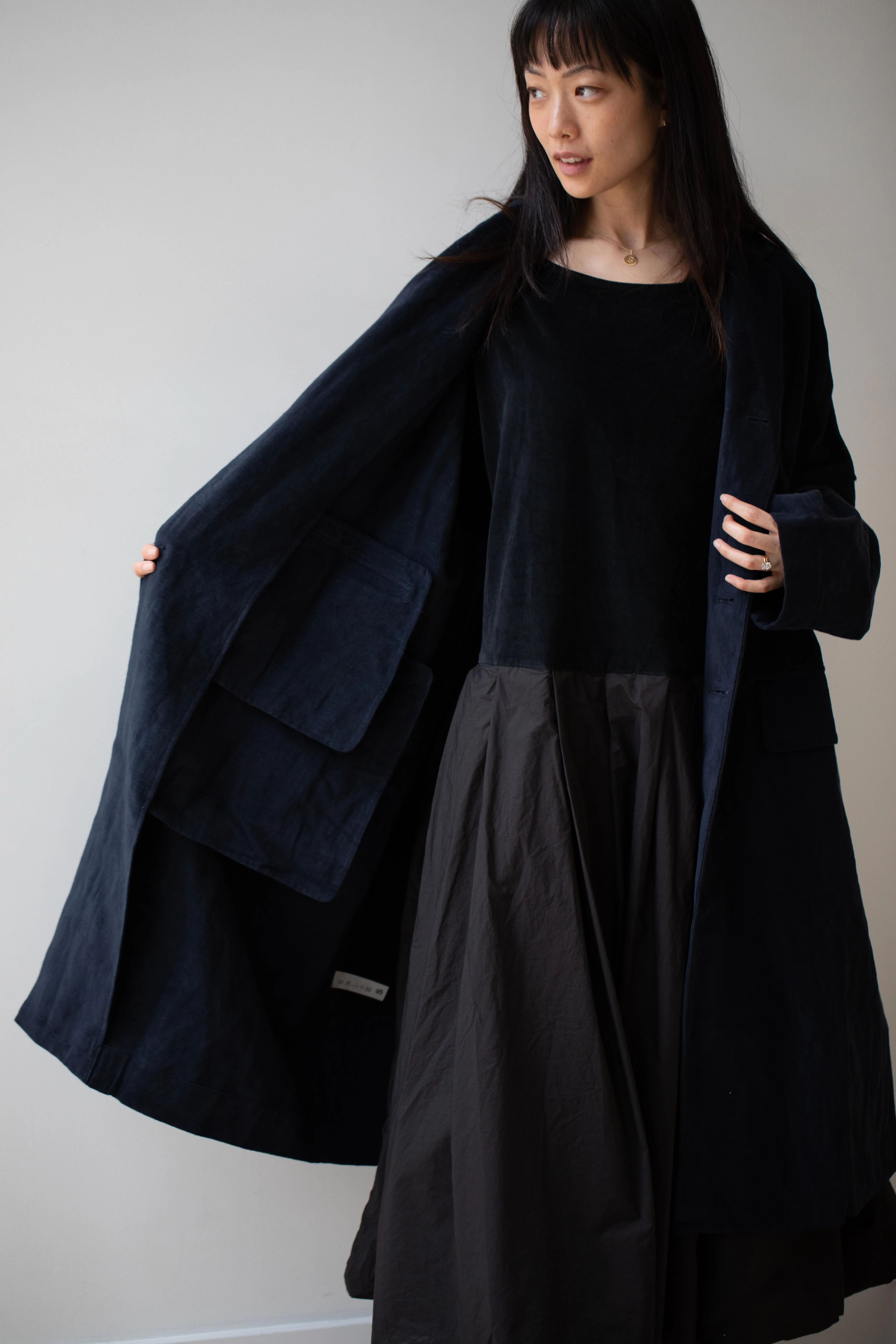 Album di Famiglia | Inox Velvet Loose Coat in Ink - Image 7