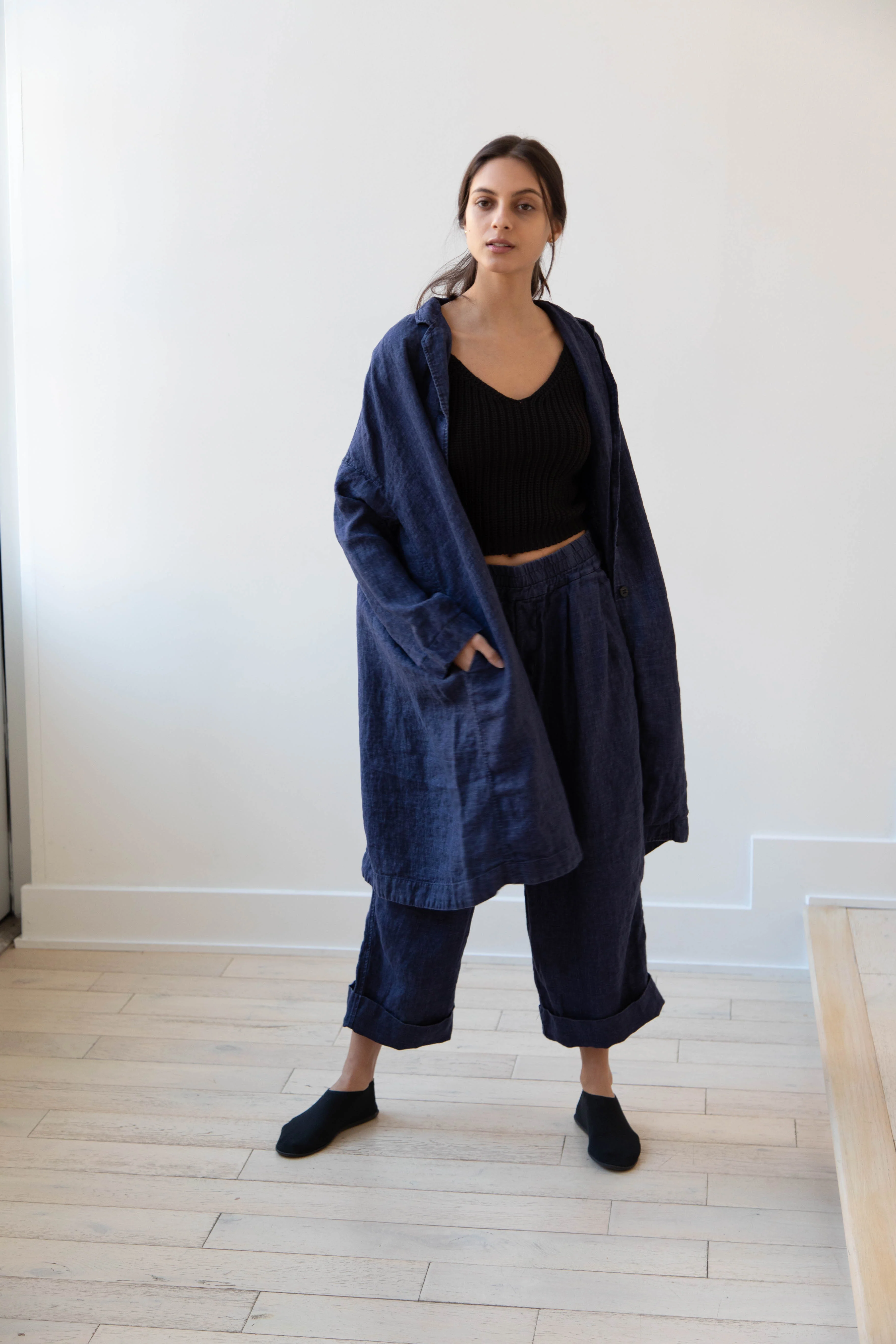 Album di Famiglia | Linen Easy Coat in Navy - Image 9