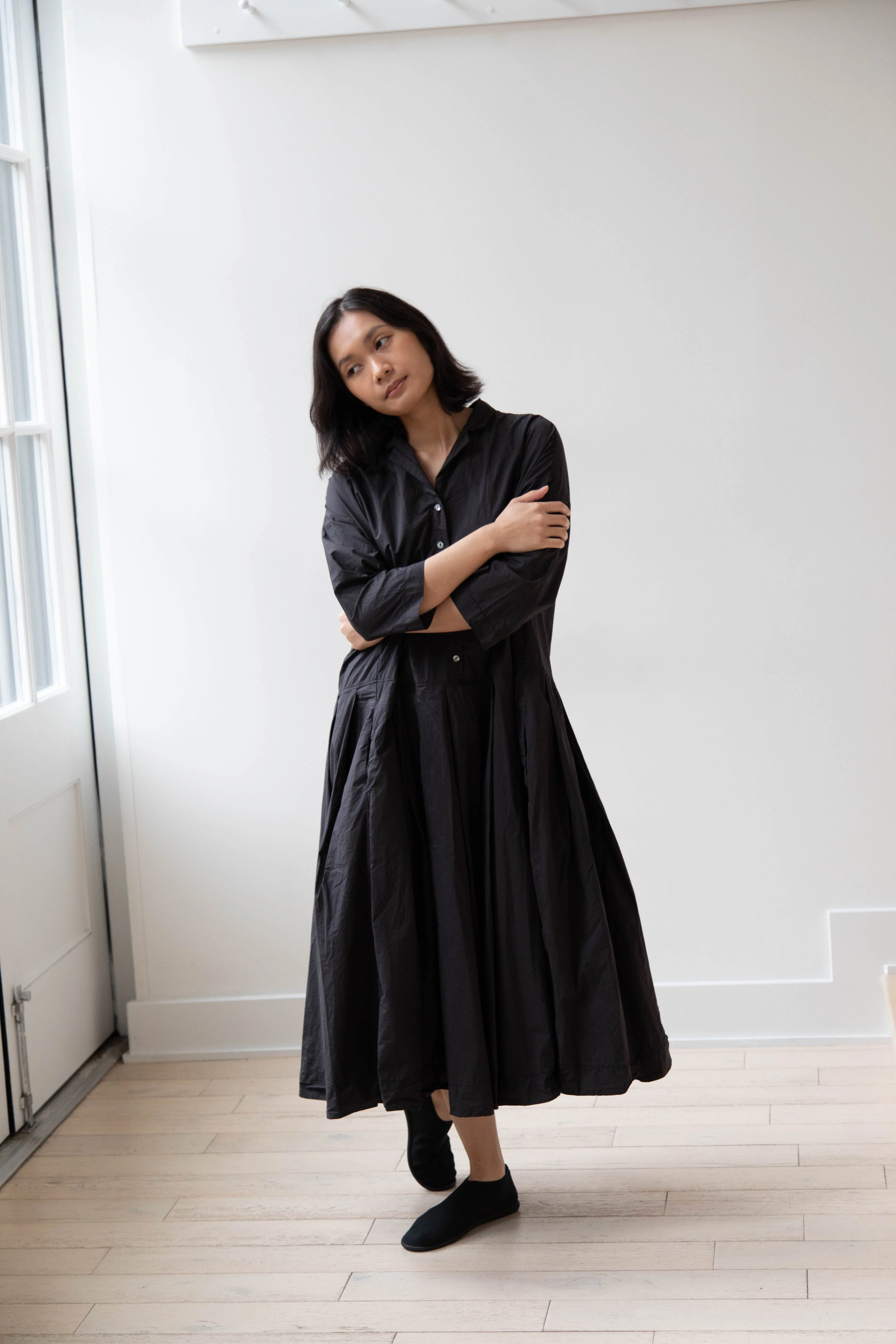 Album di Famiglia | Pleated Collar Dress TC in Black - Image 7