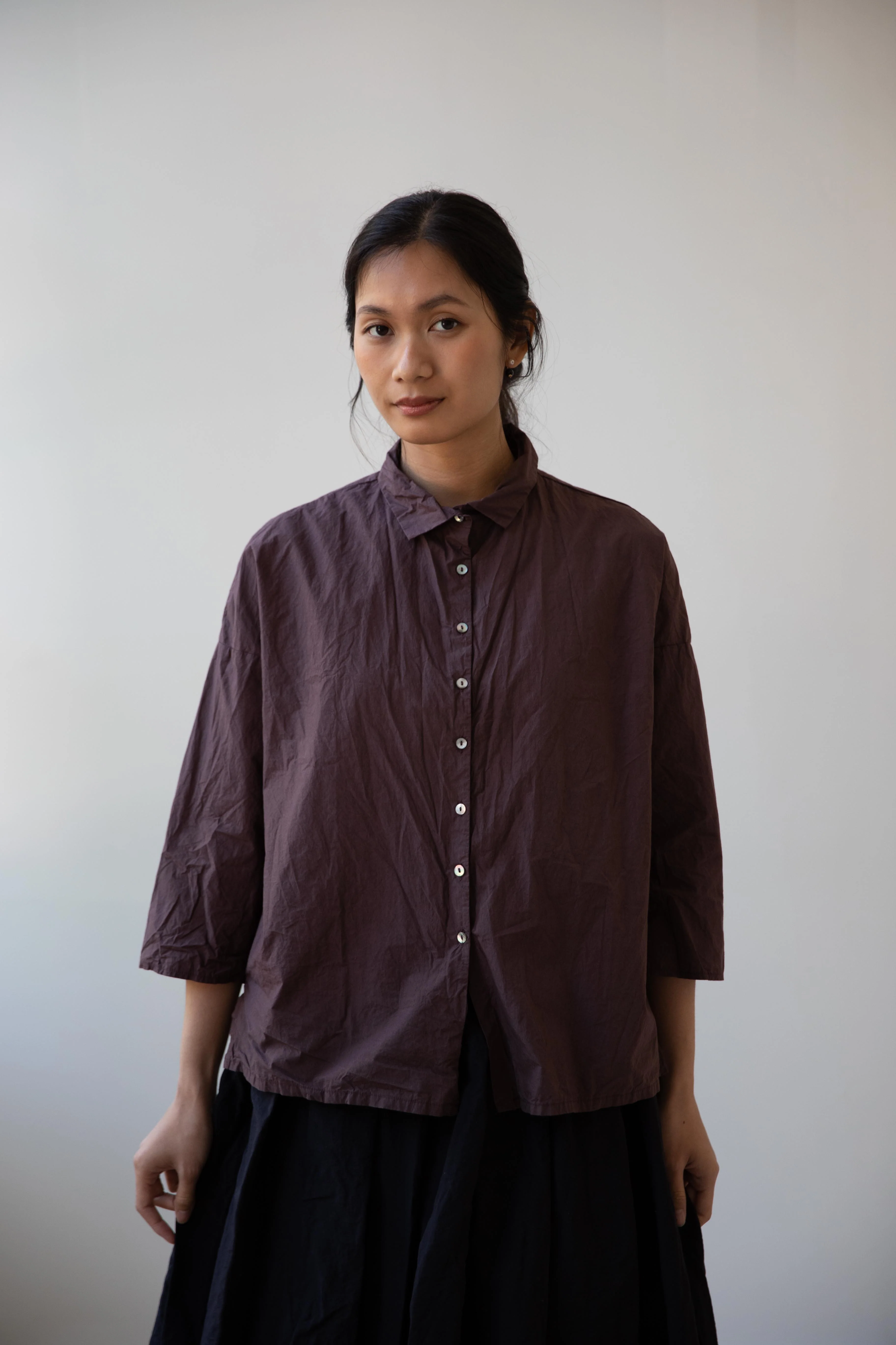 Album di Famiglia | Short Collar Shirt TC in Grape - Image 24