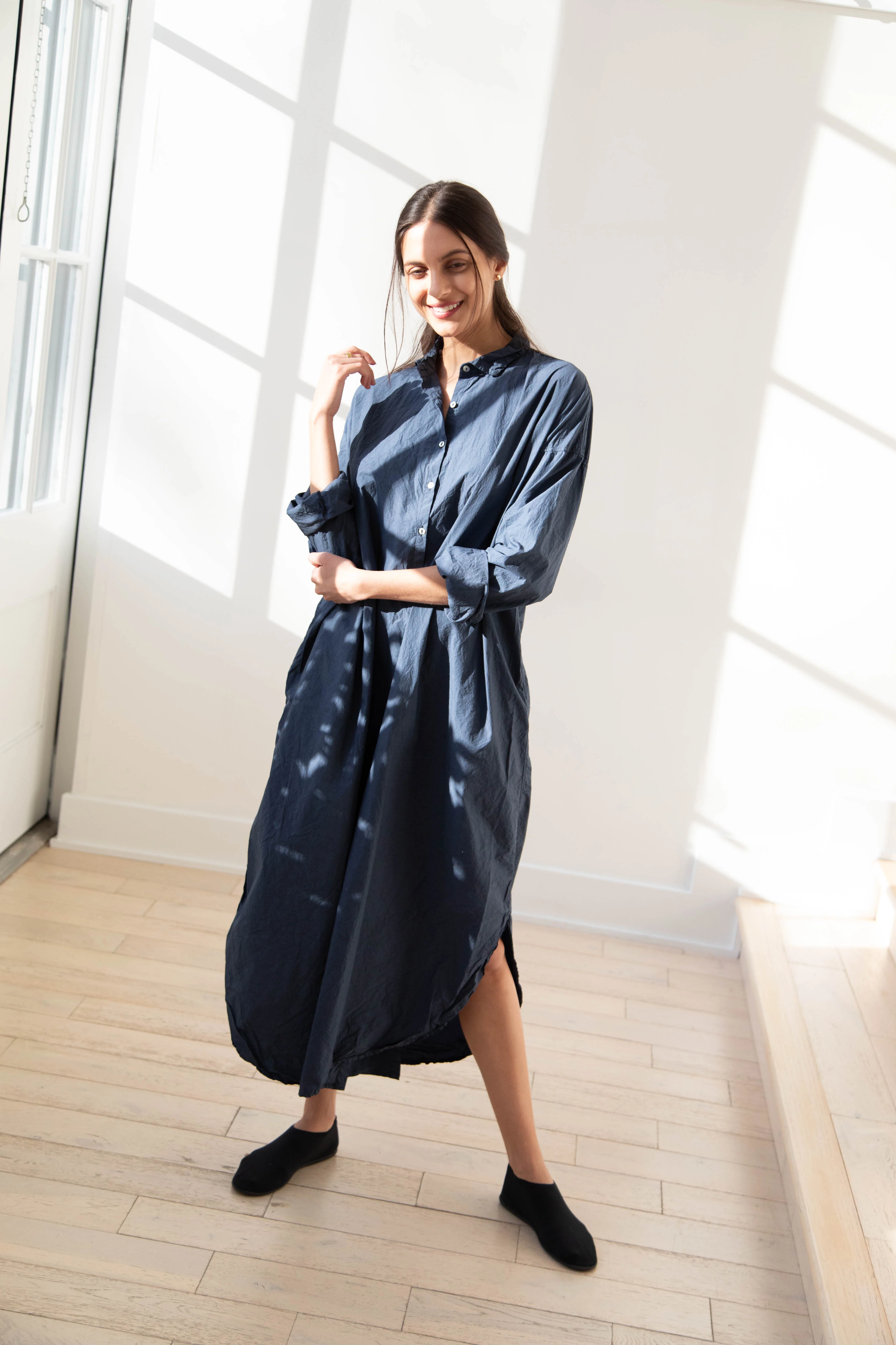 Album di Famiglia | TC Cotton Long Shirt Dress in Navy - Image 17