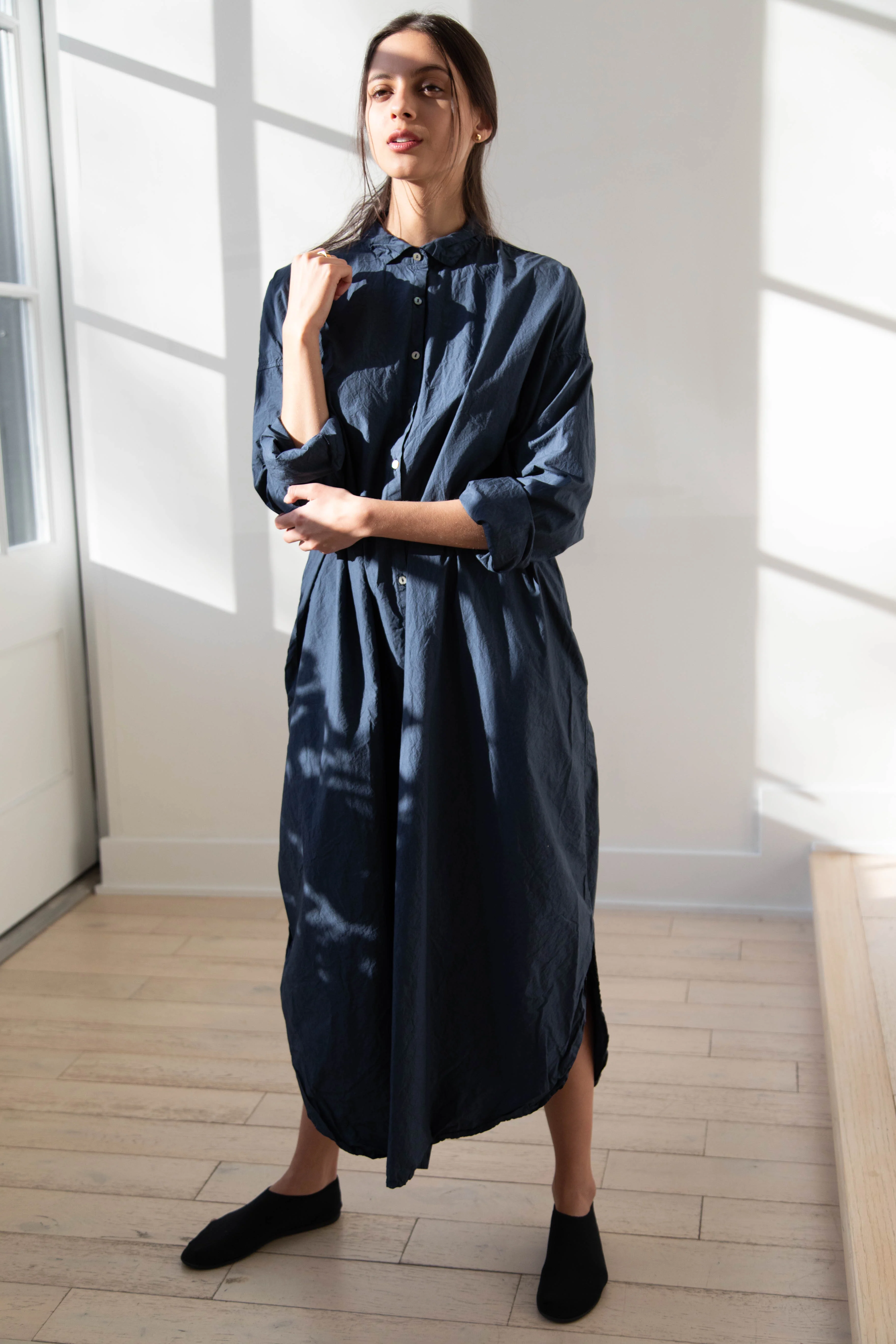 Album di Famiglia | TC Cotton Long Shirt Dress in Navy - Image 23
