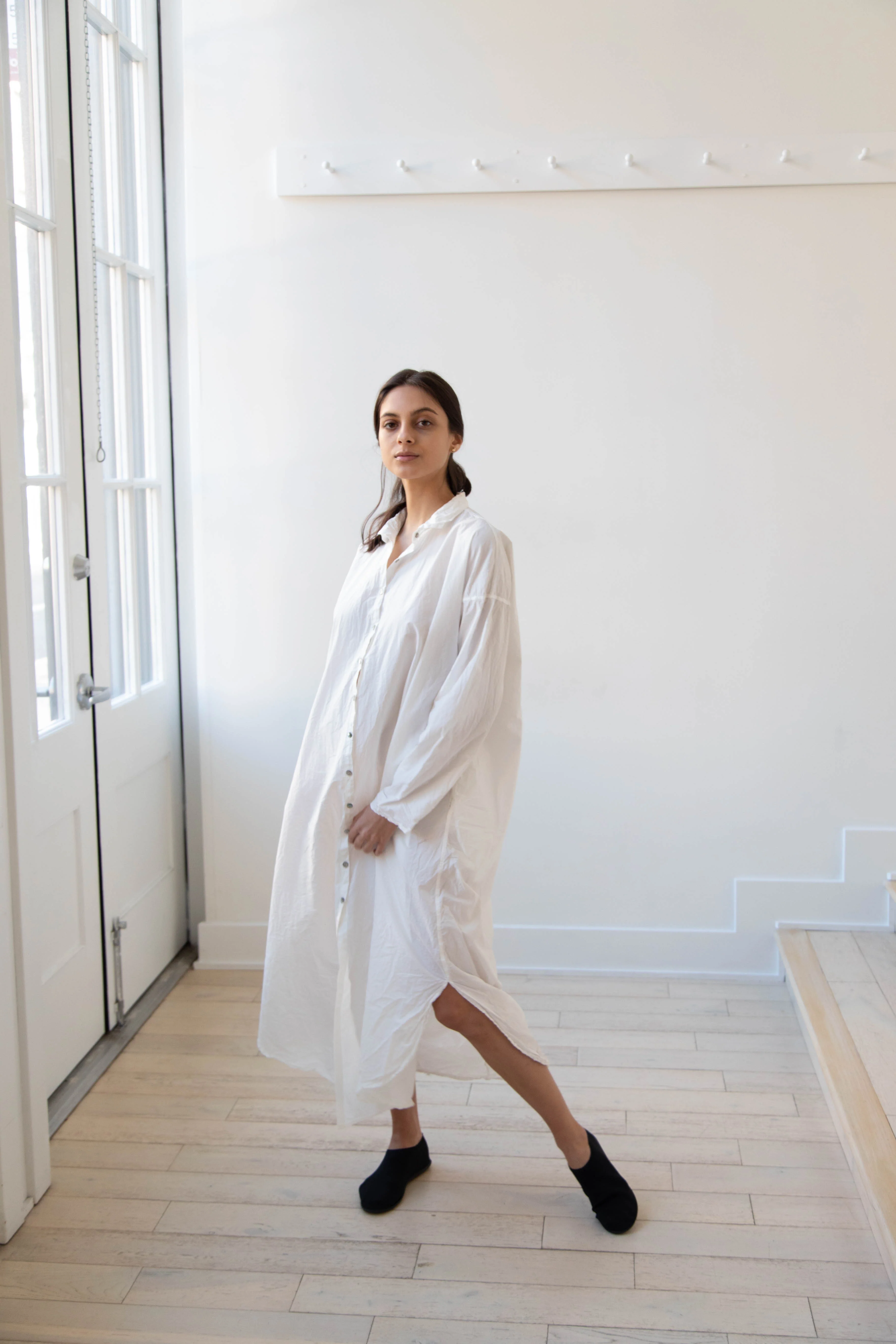 Album di Famiglia | TC Cotton Long Shirt Dress in Milk White - Image 29