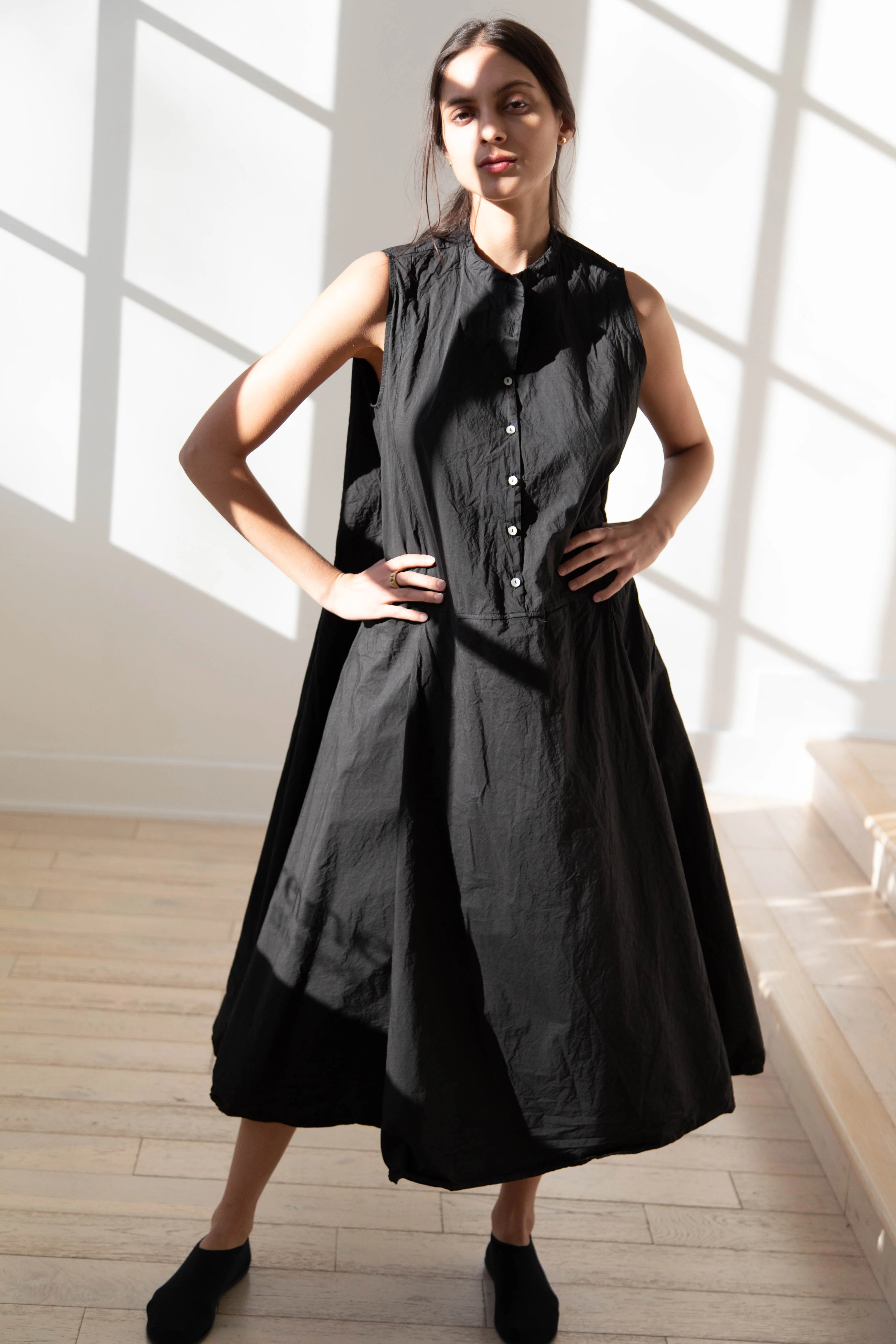 Album di Famiglia | TC Cotton Sleeveless Dress in Black - Image 4