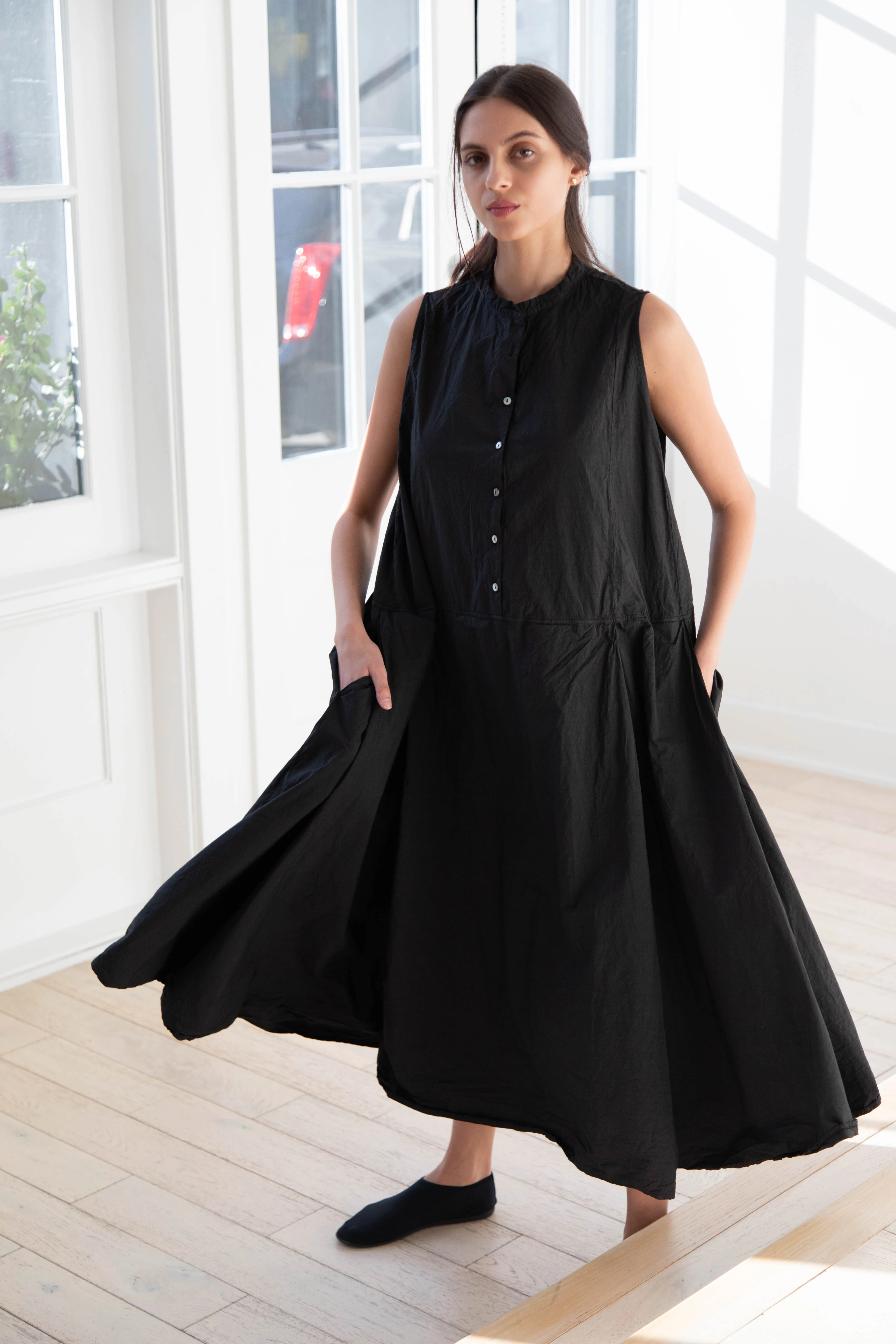 Album di Famiglia | TC Cotton Sleeveless Dress in Black - Image 9