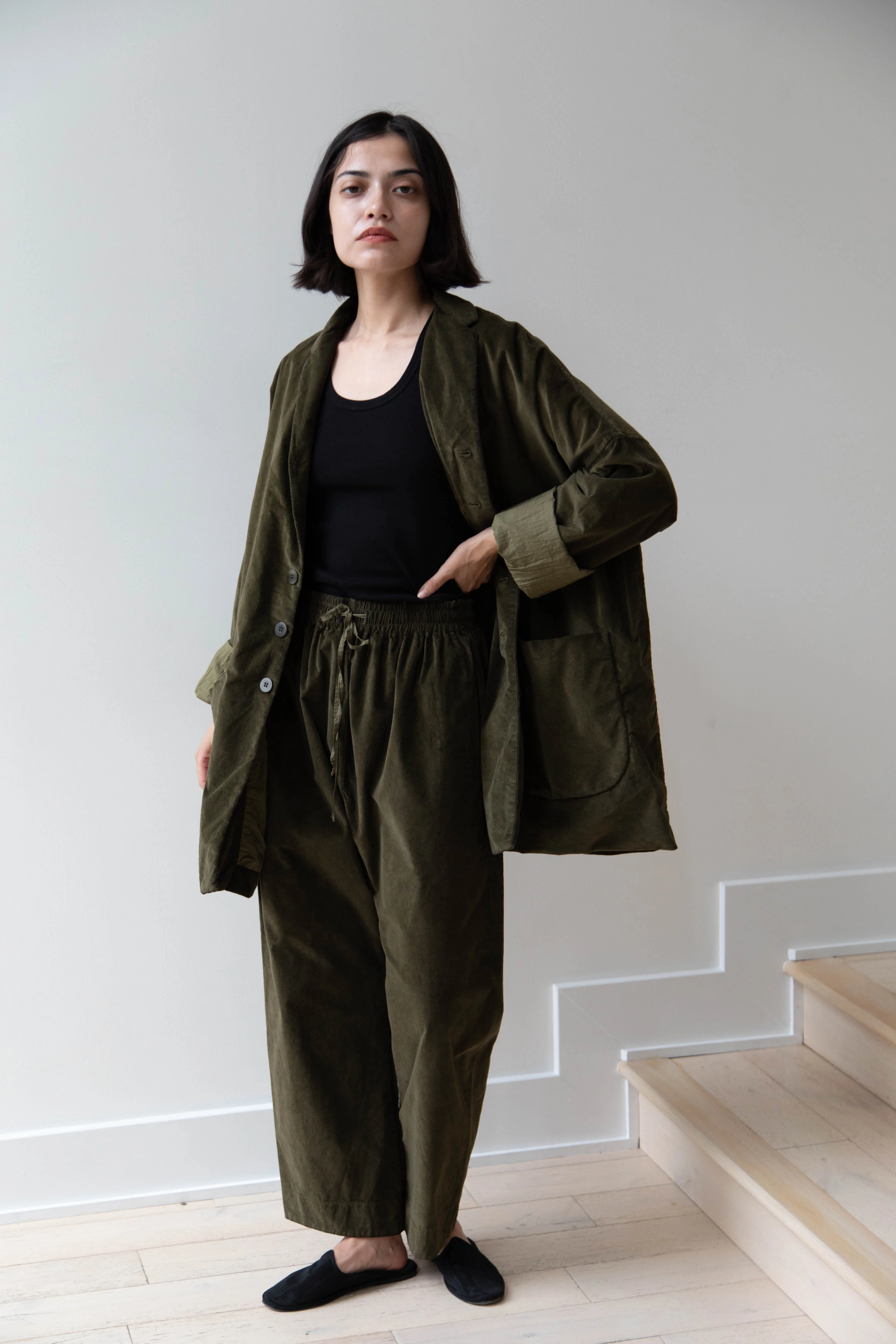 Album di Famiglia | Velvet Big Blazer in Olive - Image 23