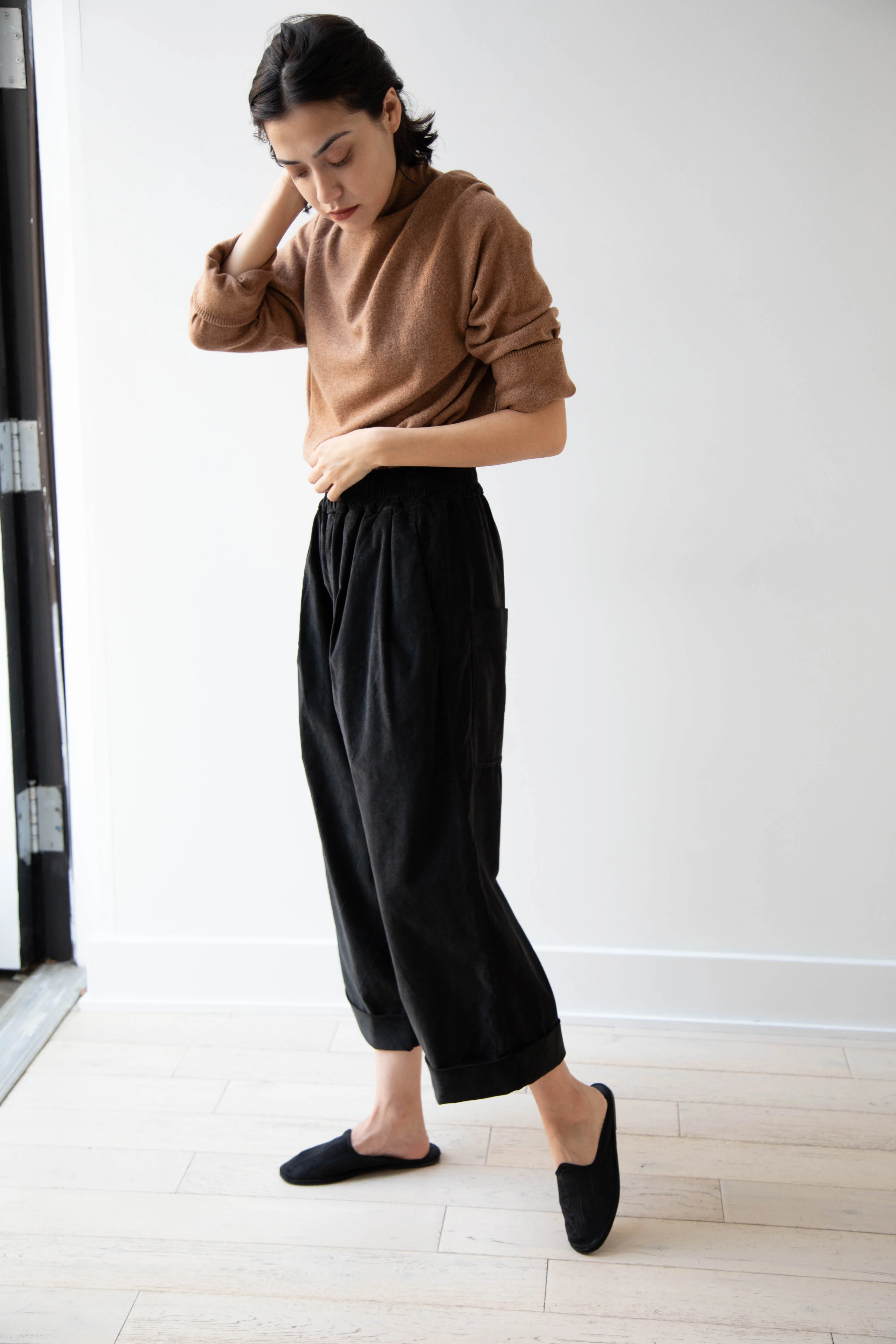Album di Famiglia | Velvet Bragoni Pants in Slate - Image 28