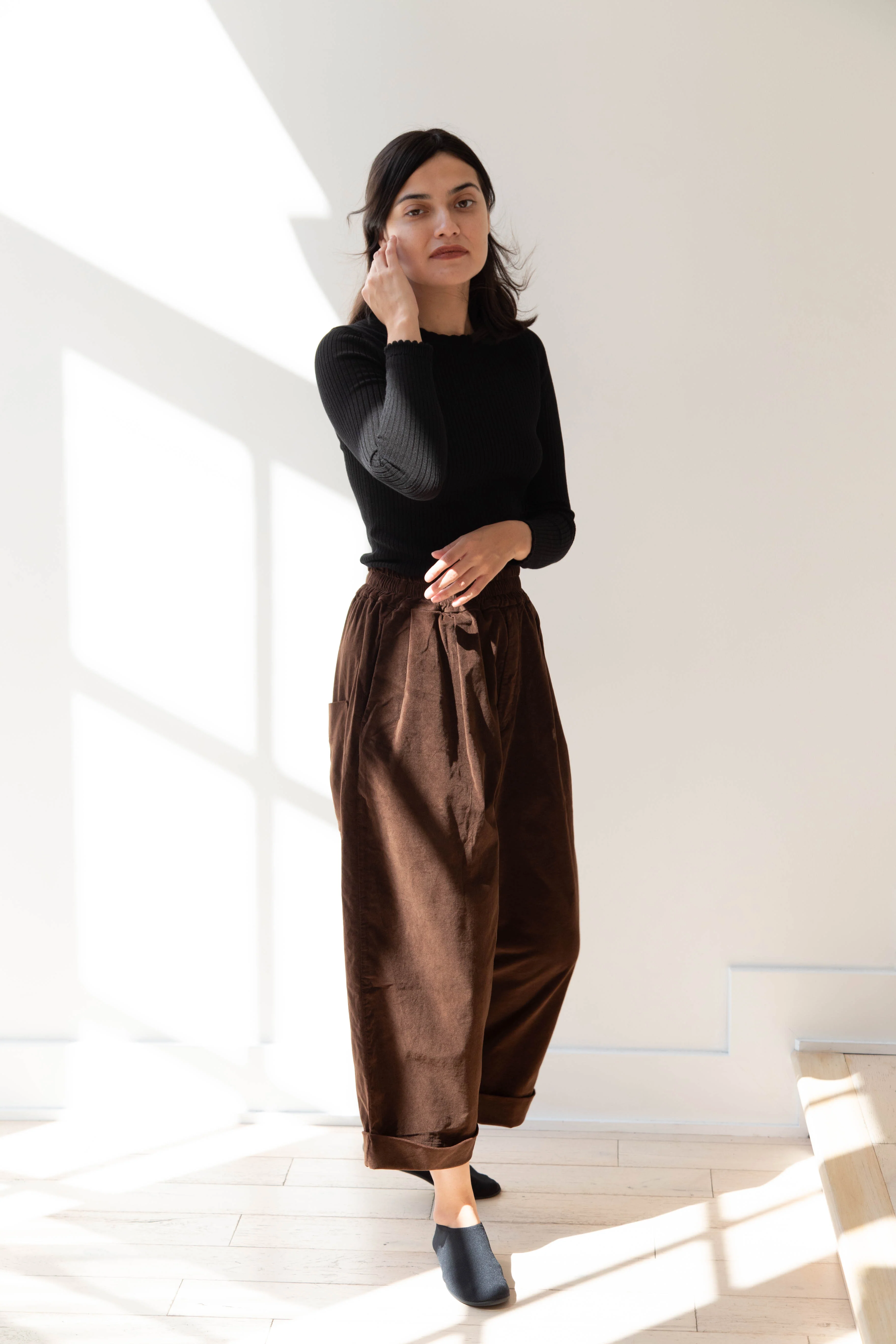 Album di Famiglia | Velvet Bragoni Trousers in Coffee - Image 4