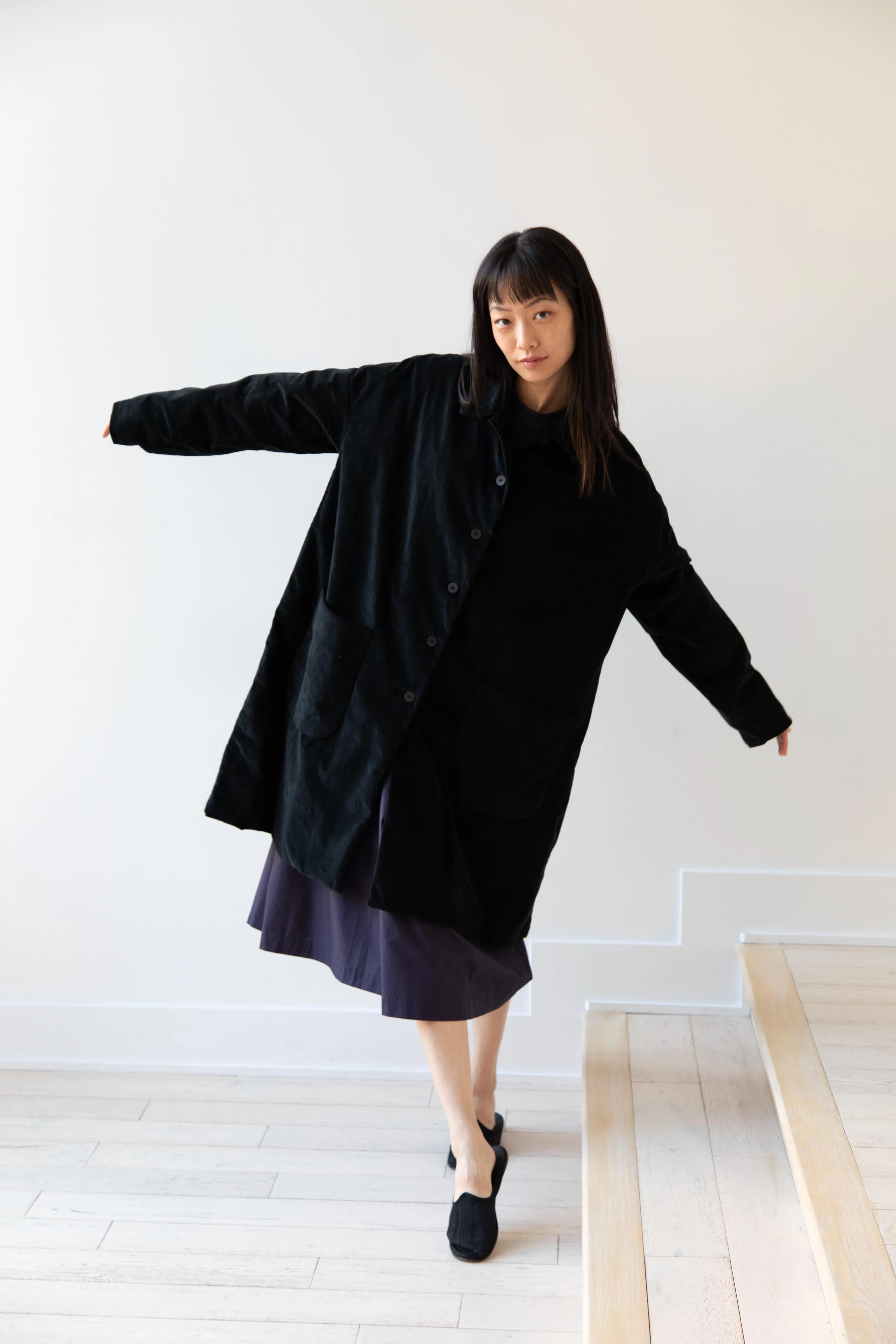 Album di Famiglia | Velvet Collar Coat in Black - Image 45
