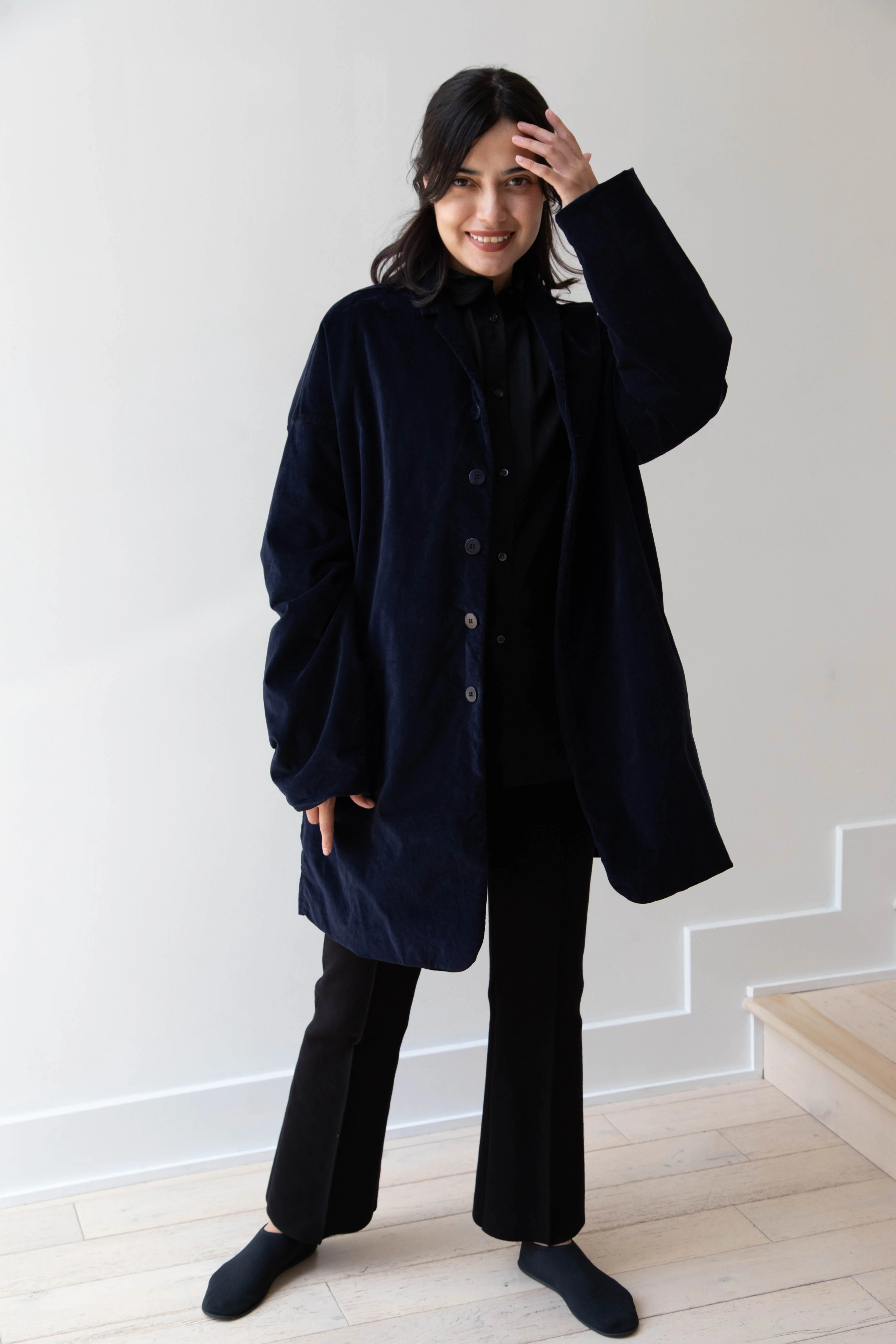 Album di Famiglia | Velvet Long Blazer in Ink - Image 25