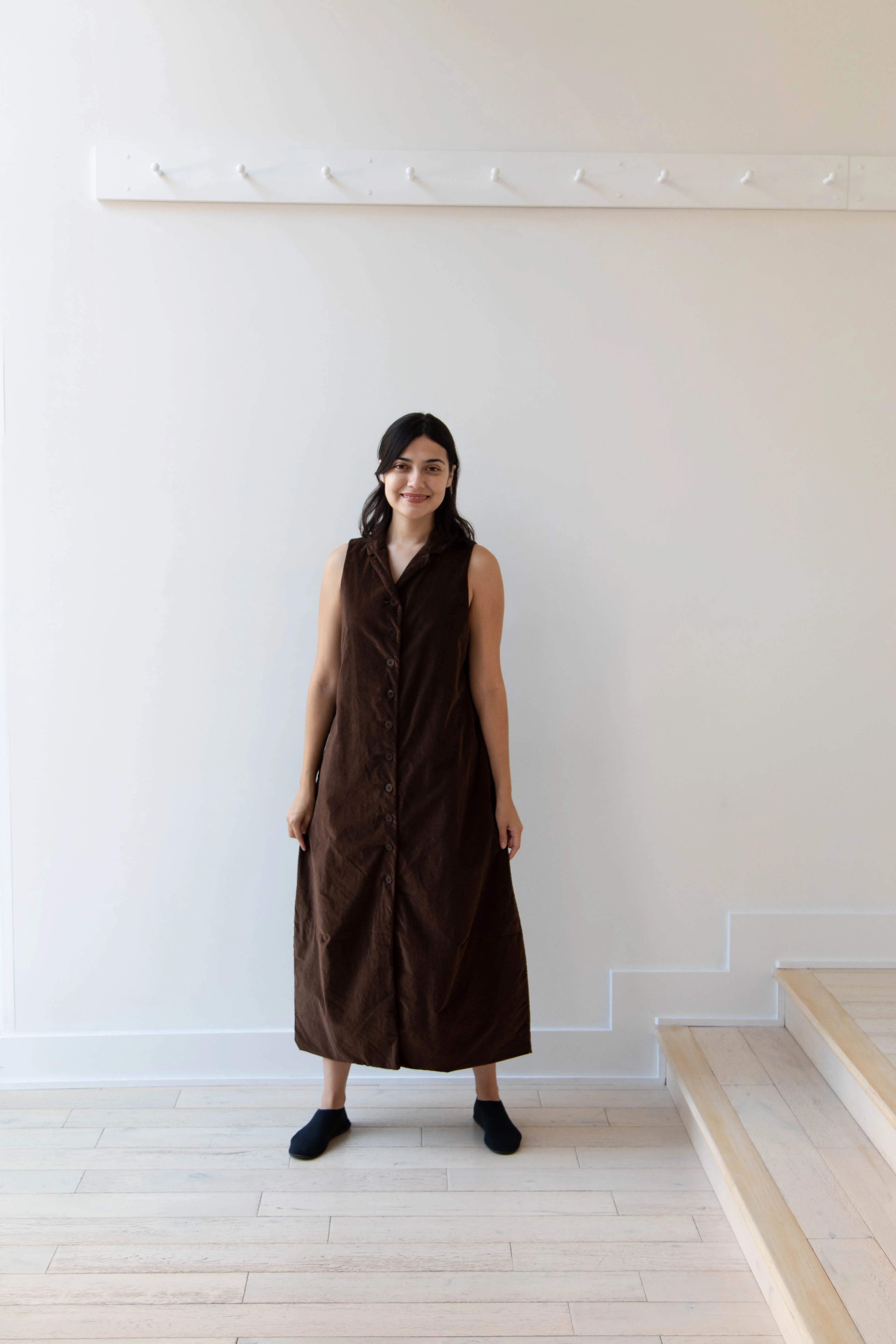 Album di Famiglia | Velvet Long Sleeveless Dress in Coffee - Image 15