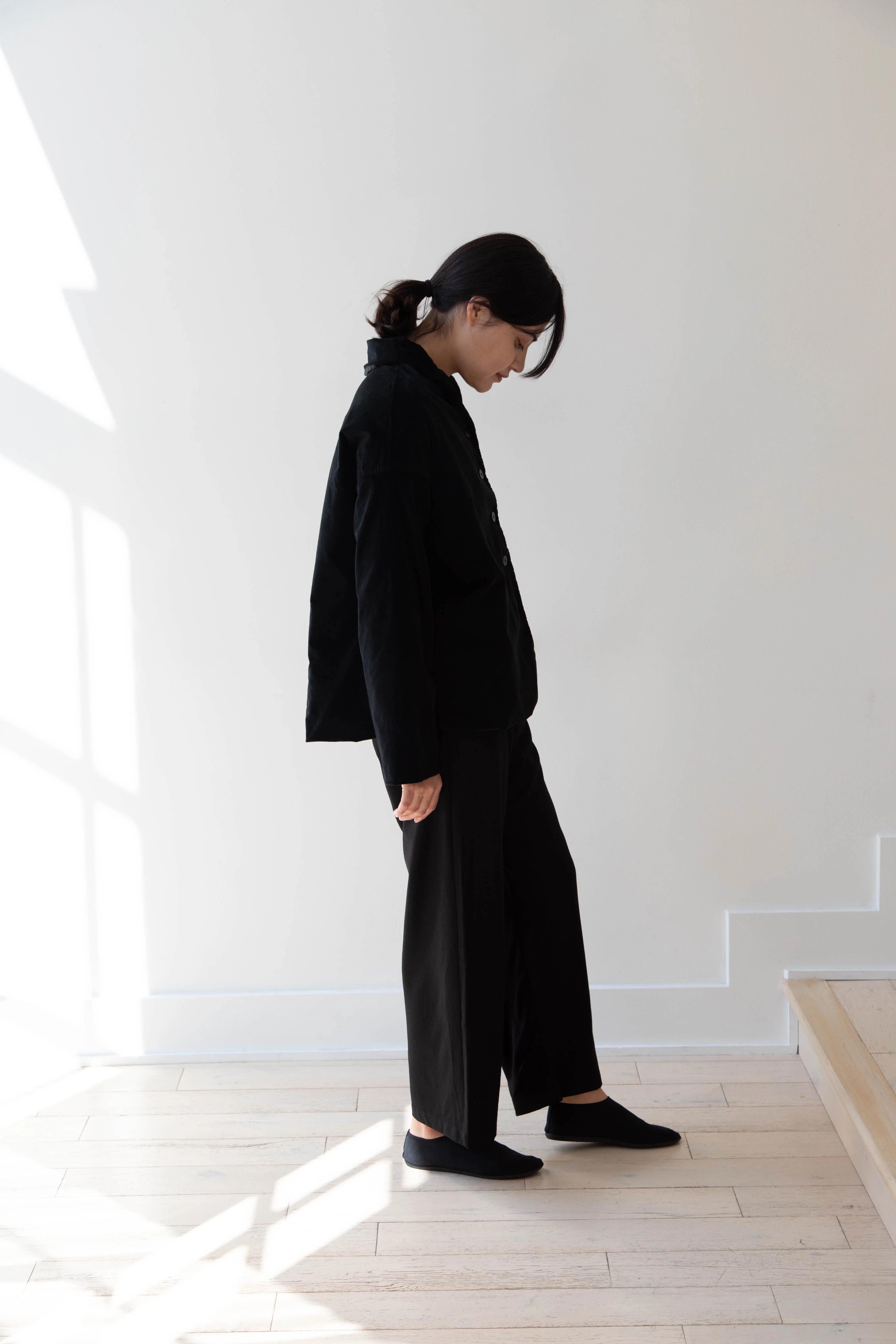 Album di Famiglia | Velvet Loose Blazer in Black - Image 21
