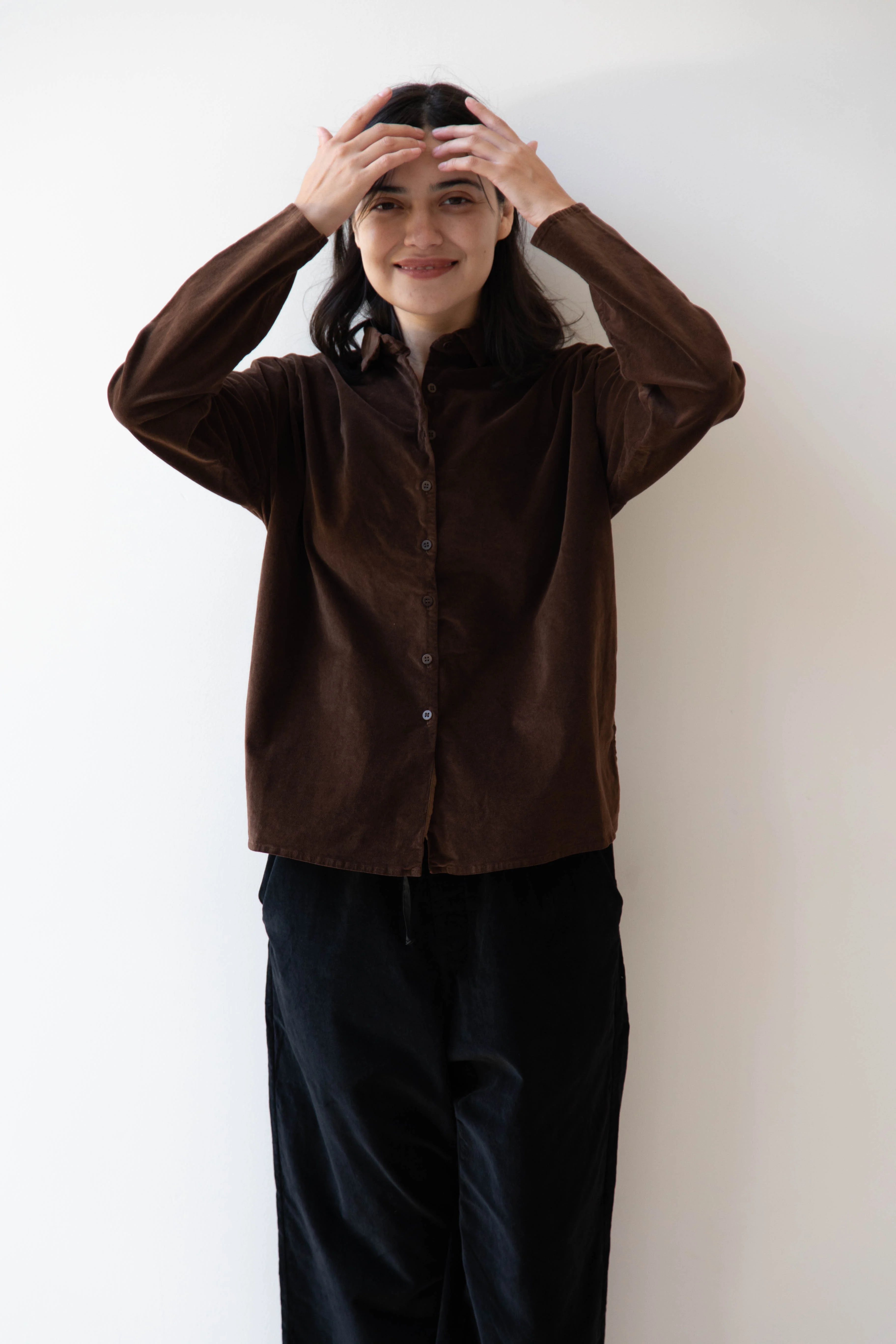 Album di Famiglia | Velvet Short Collar Shirt in Coffee - Image 12