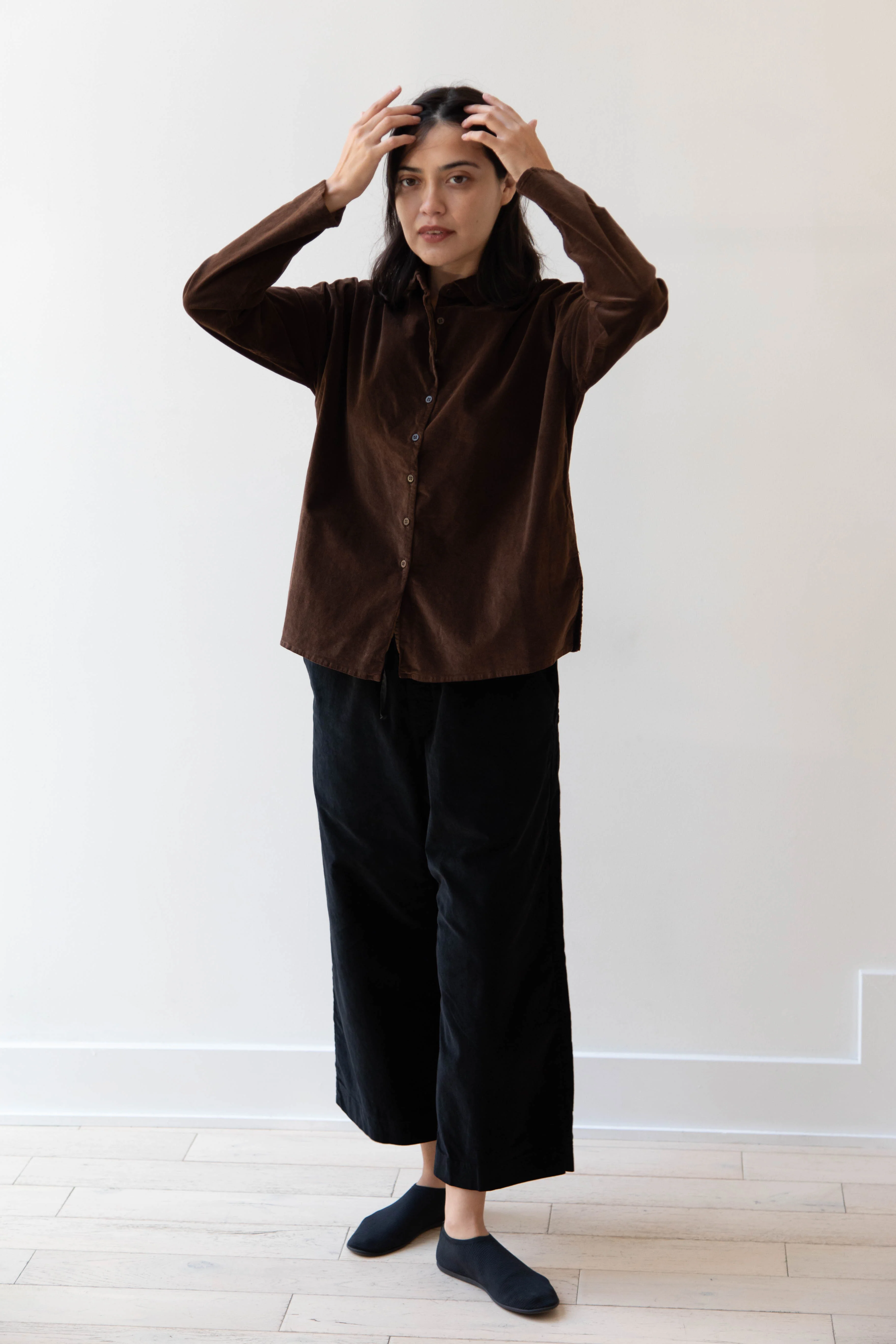 Album di Famiglia | Velvet Short Collar Shirt in Coffee - Image 18
