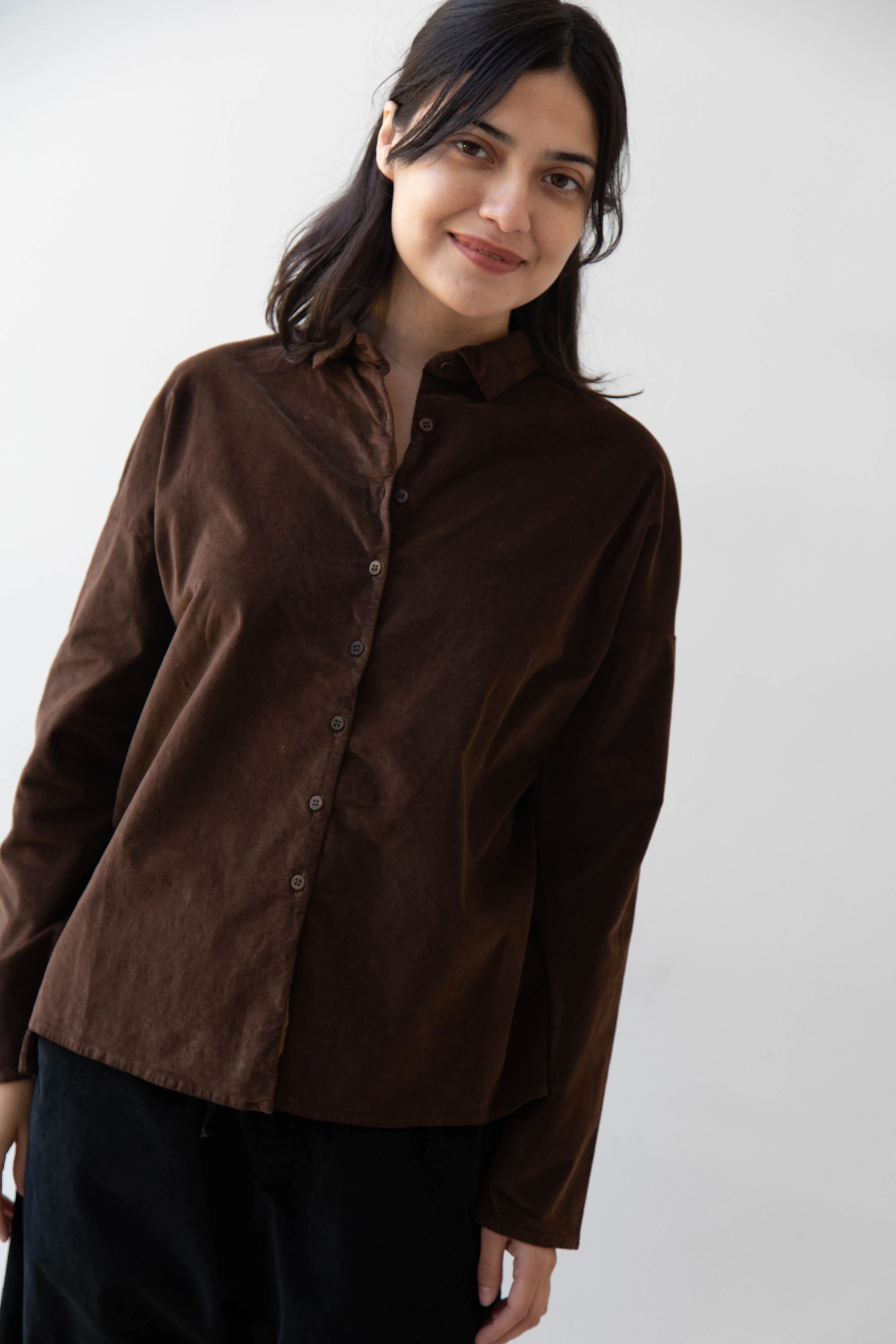 Album di Famiglia | Velvet Short Collar Shirt in Coffee - Image 23