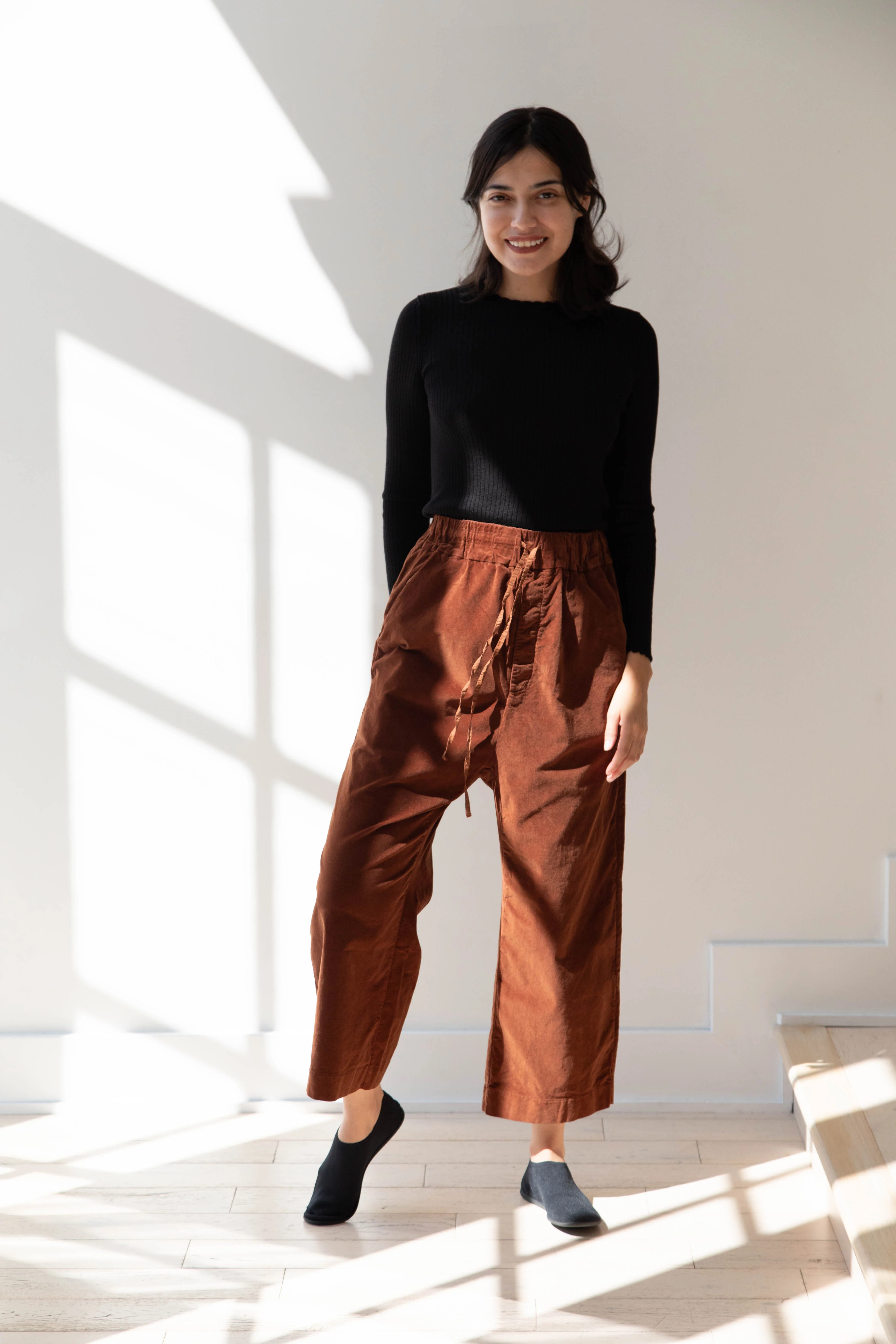 Album di Famiglia | Velvet Wide & Short Trousers in Rust - Image 13