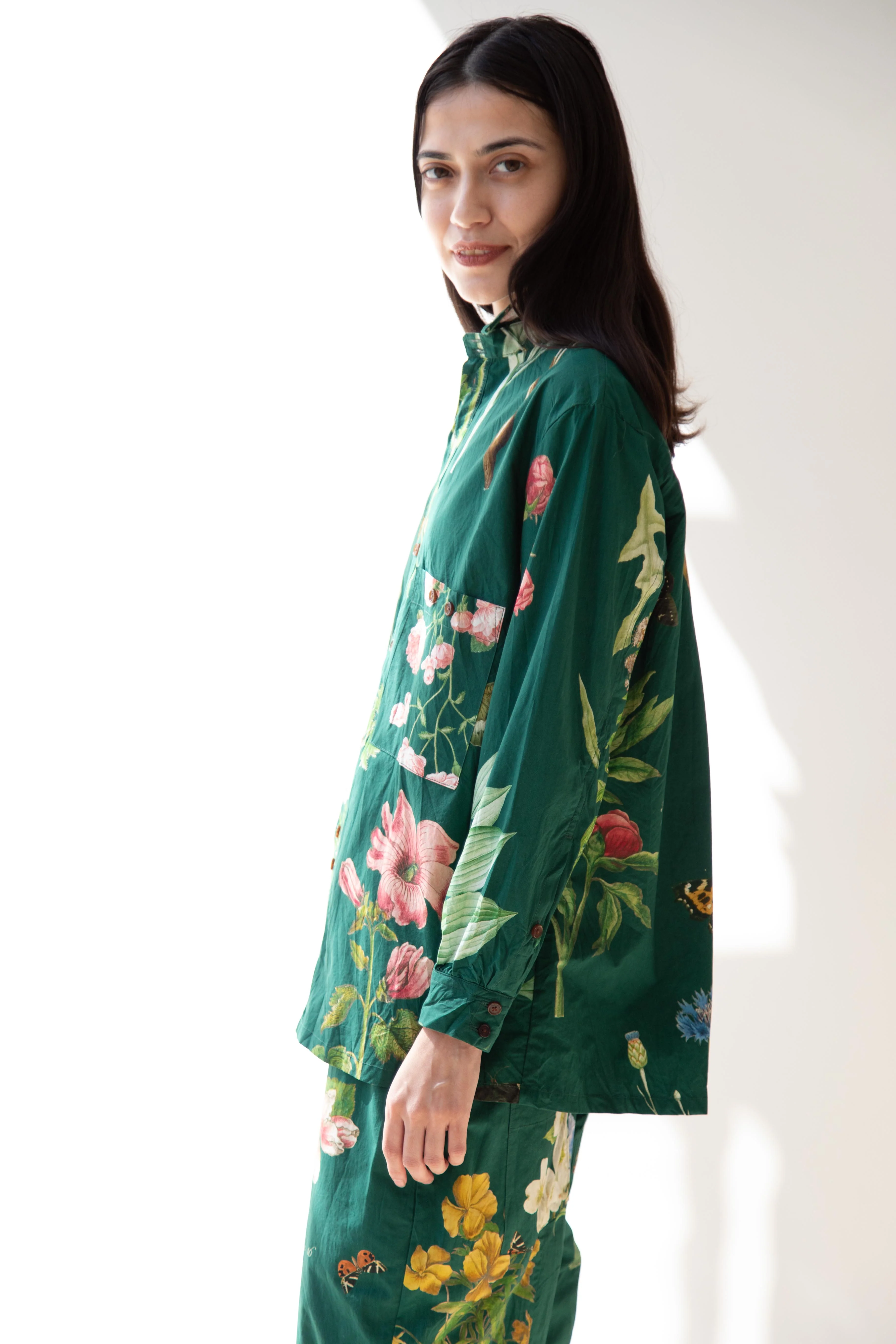 Aleksandr Manamïs | Button Up in Jardin Vert - Image 12