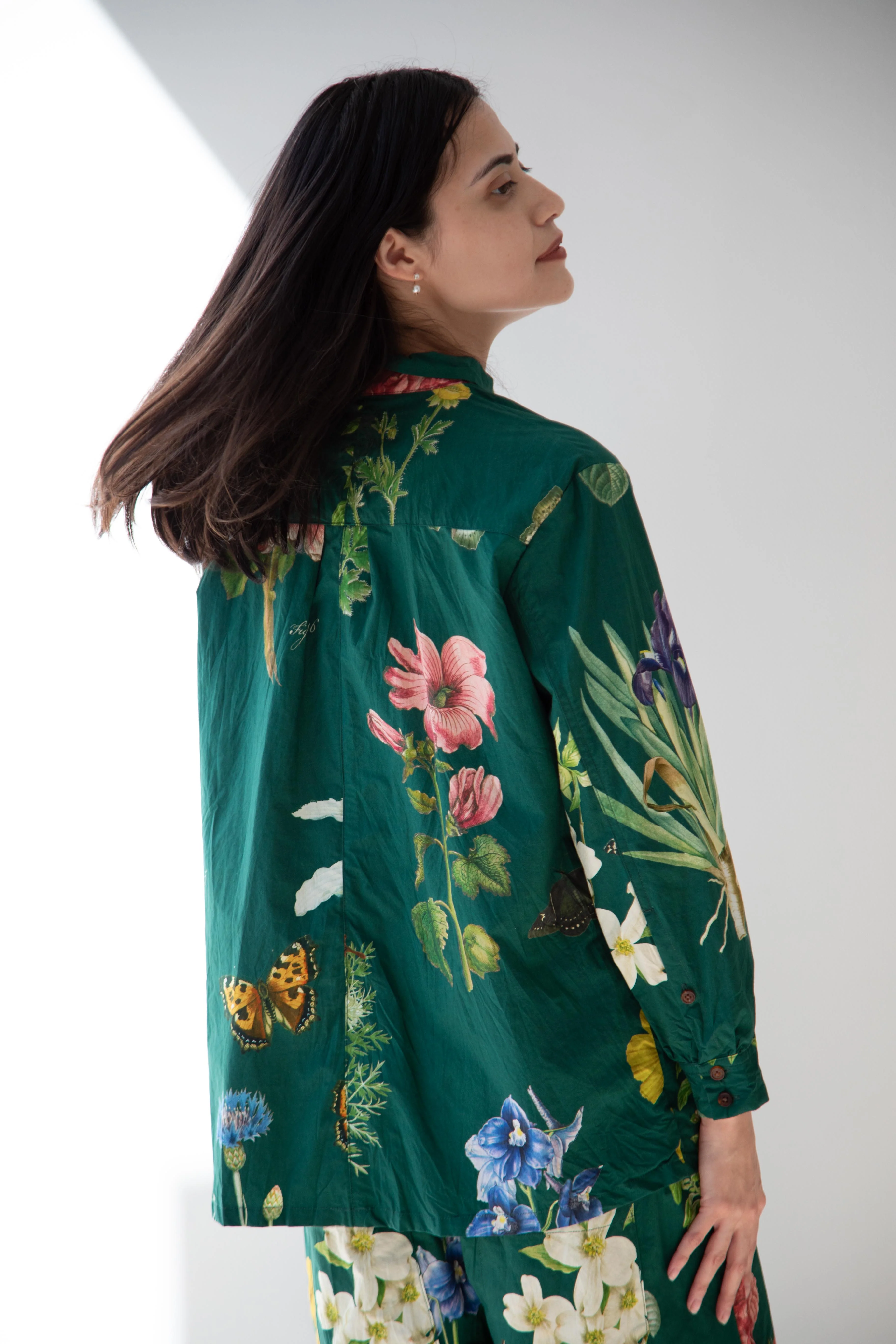 Aleksandr Manamïs | Button Up in Jardin Vert - Image 8