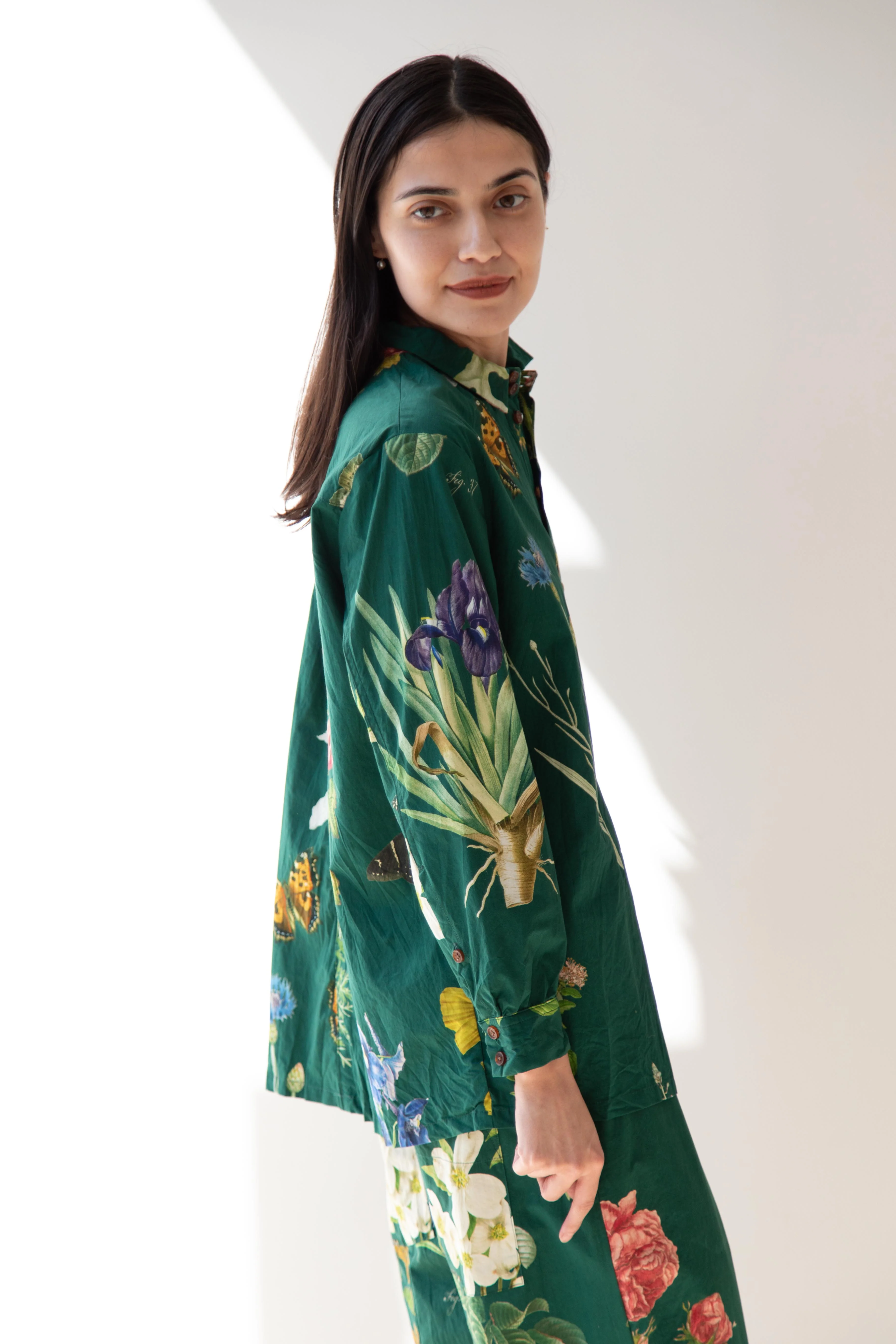 Aleksandr Manamïs | Button Up in Jardin Vert - Image 9