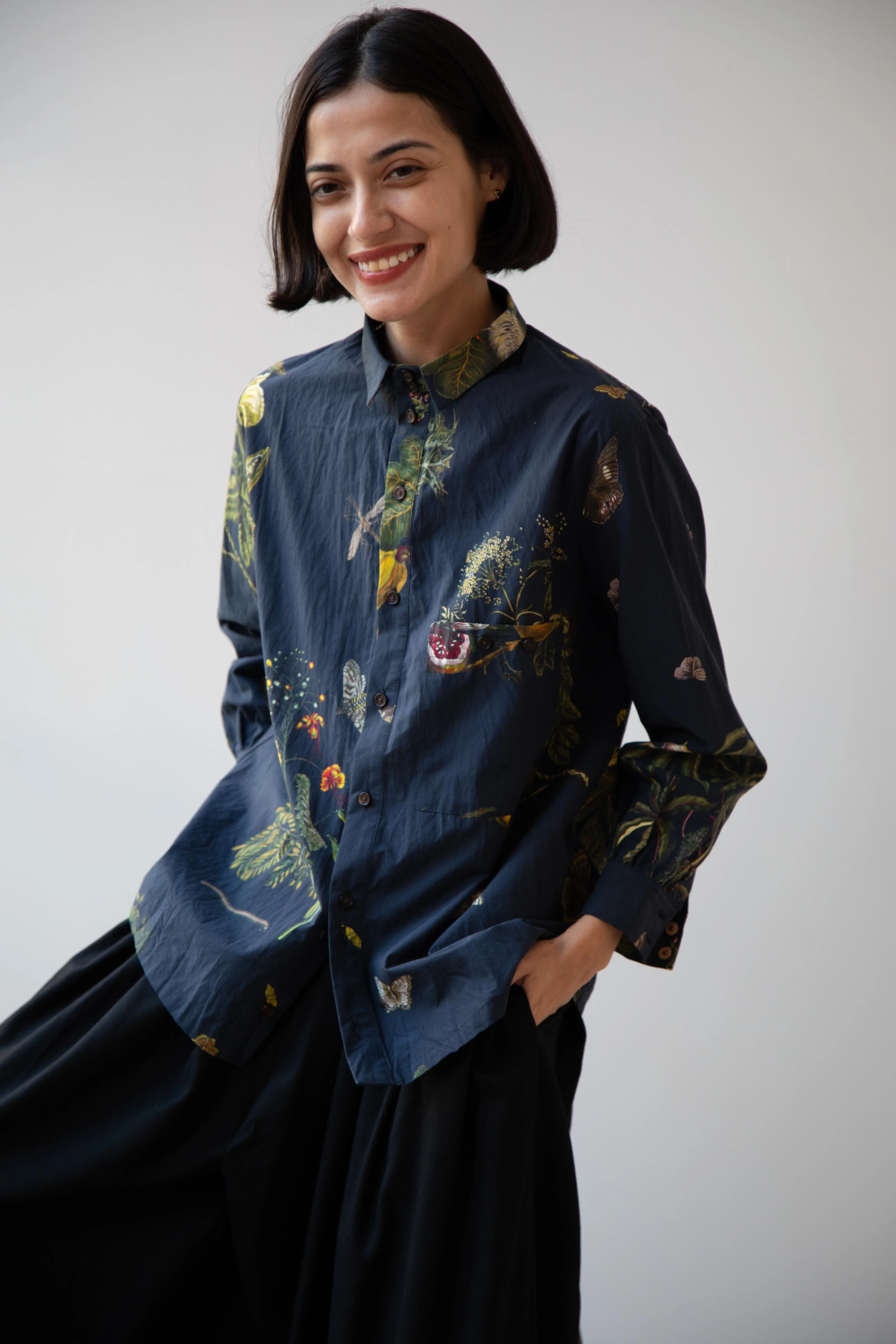 Aleksandr Manamis | Button Up Shirt in Natura Bleu - Image 21