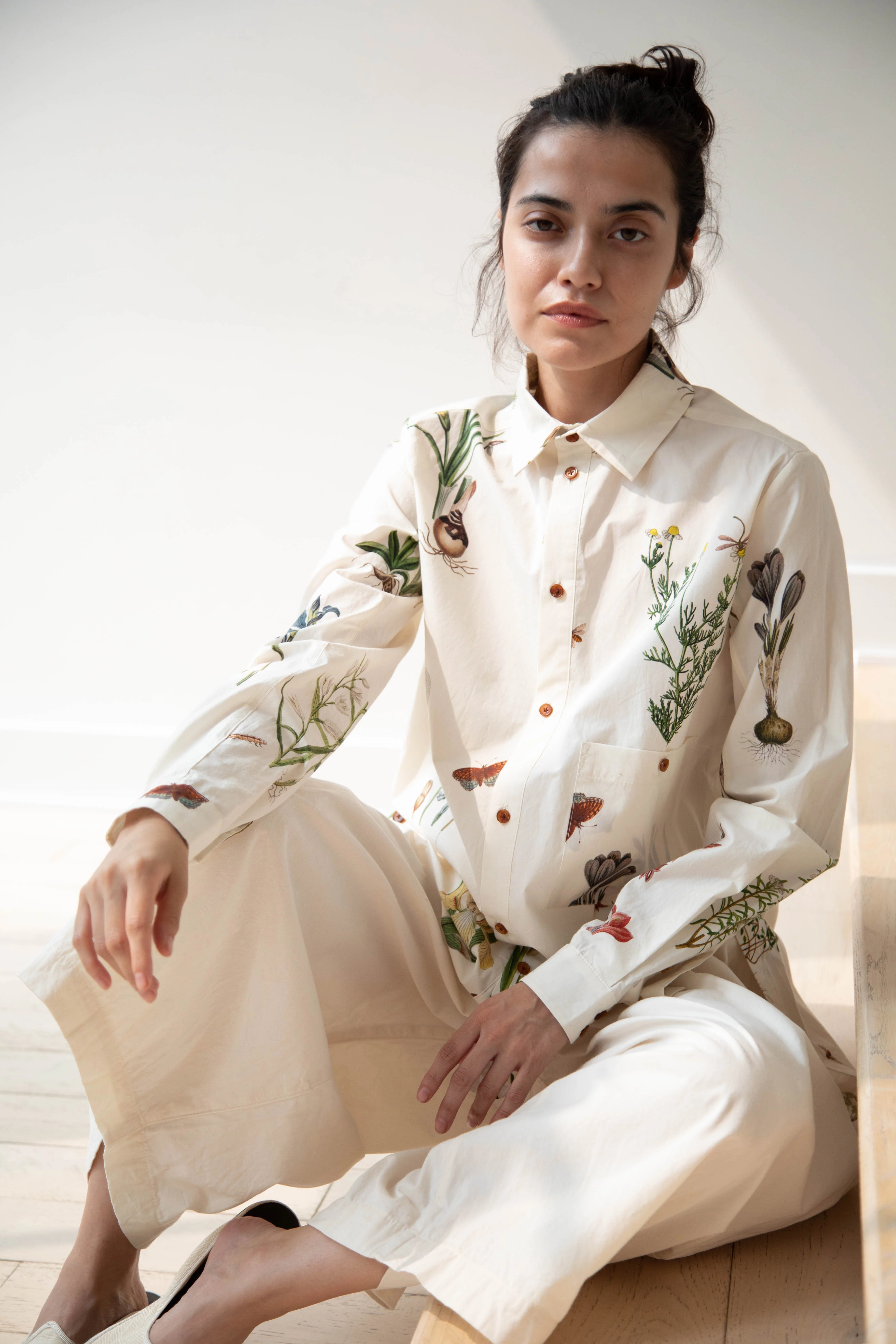 Aleksandr Manamïs | Slit Detail Top in Eden Floral - Image 29