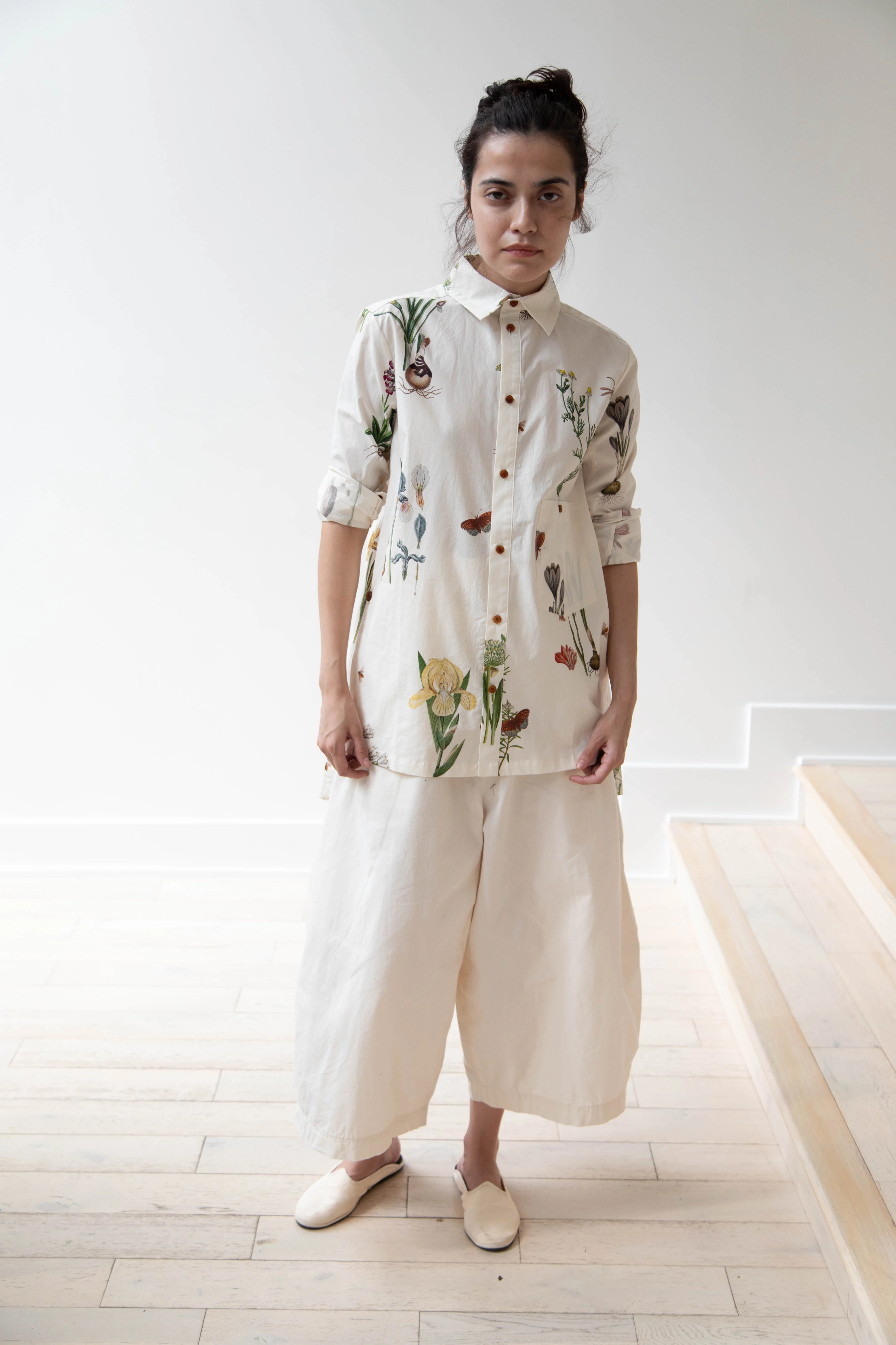 Aleksandr Manamïs | Slit Detail Top in Eden Floral - Image 32
