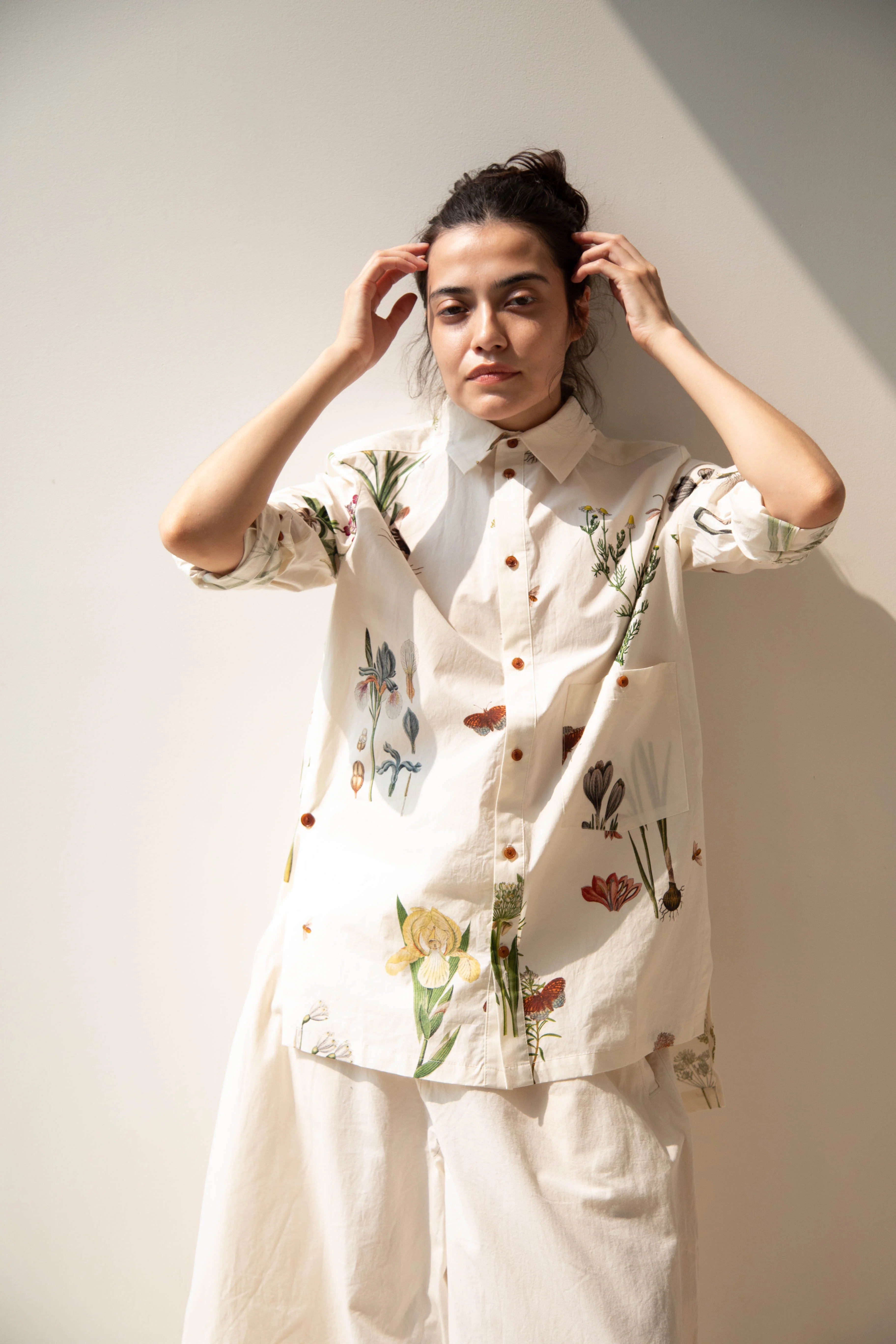 Aleksandr Manamïs | Slit Detail Top in Eden Floral - Image 35