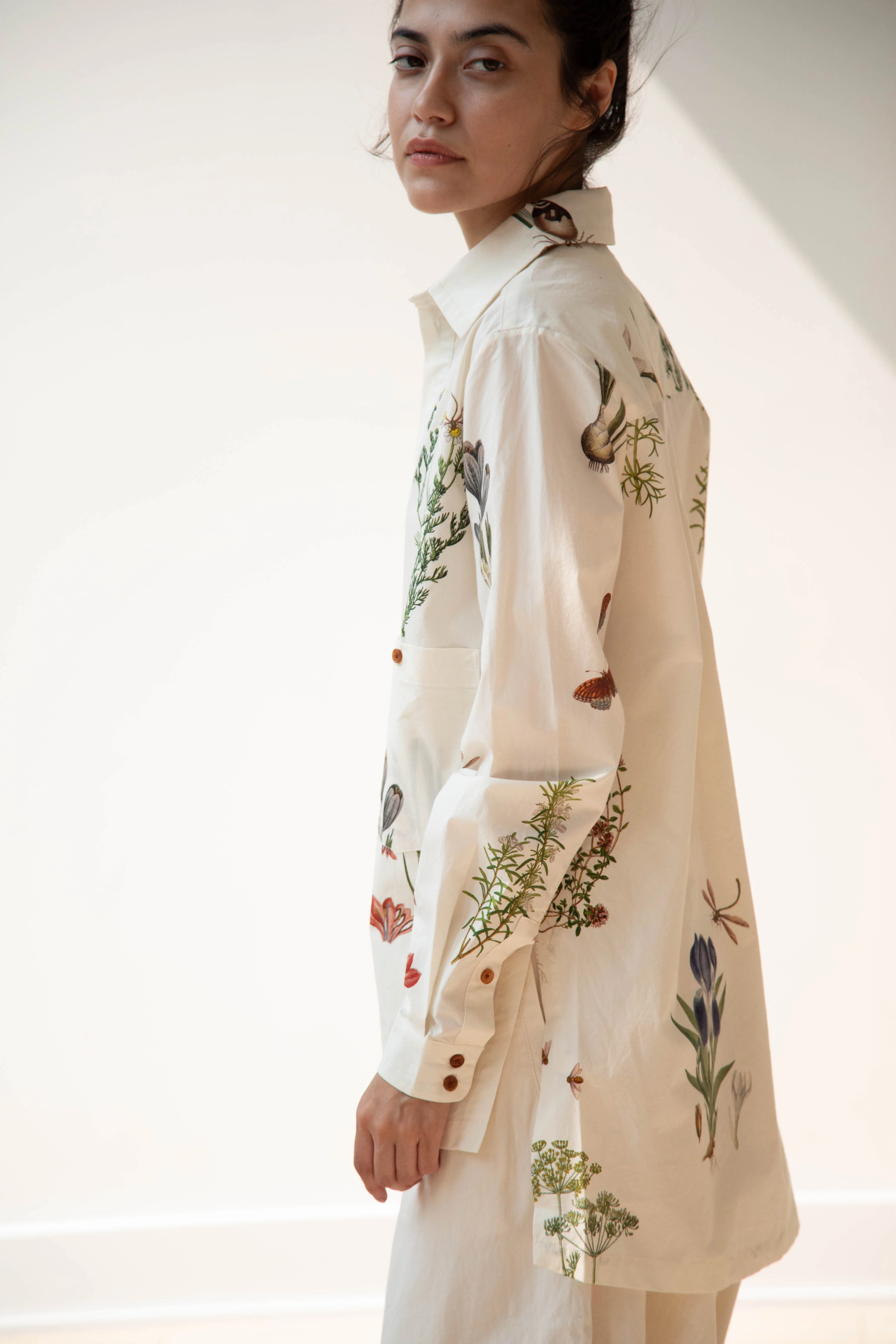 Aleksandr Manamïs | Slit Detail Top in Eden Floral - Image 8