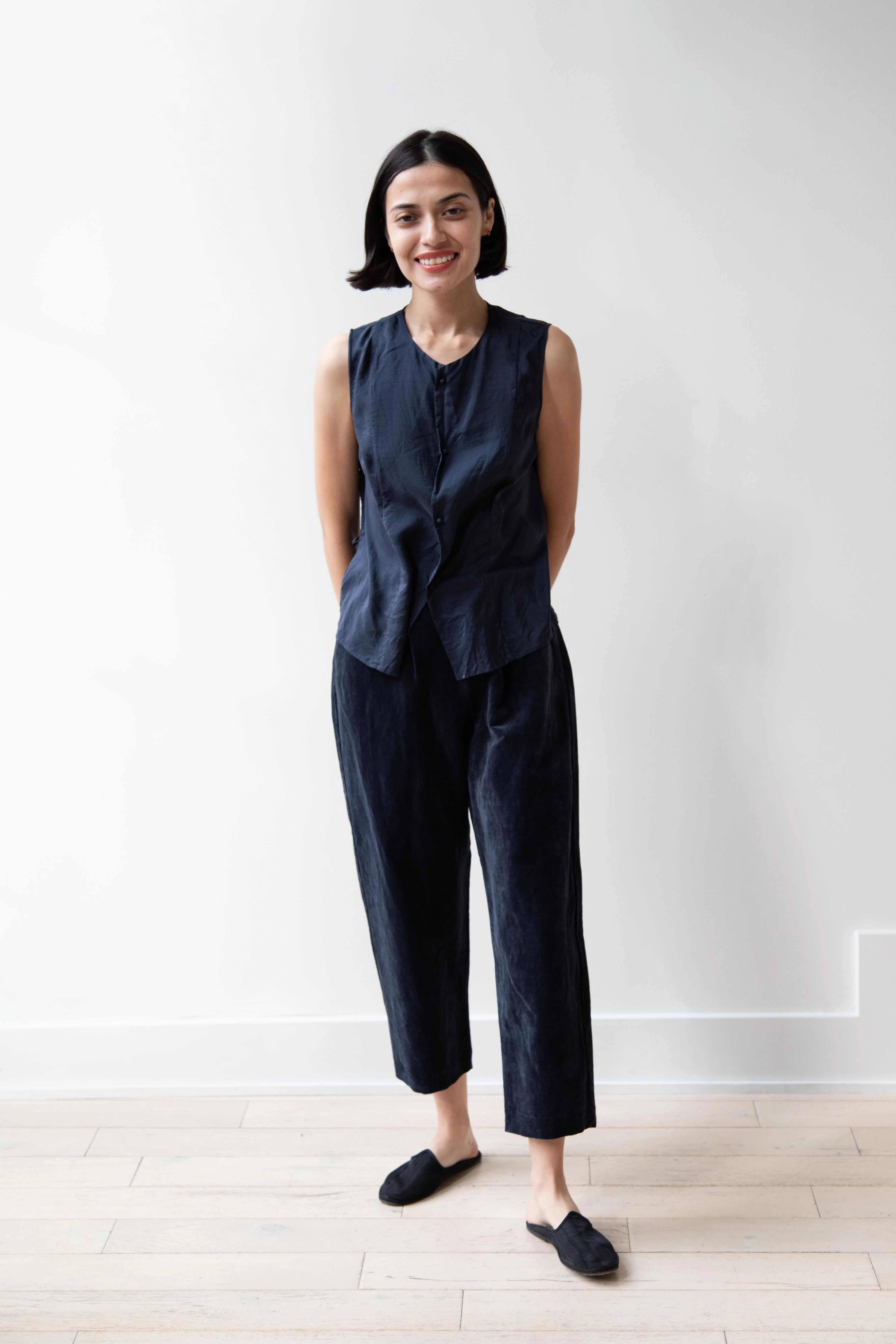 Apuntob | Velvet Trousers in Blue - Image 4