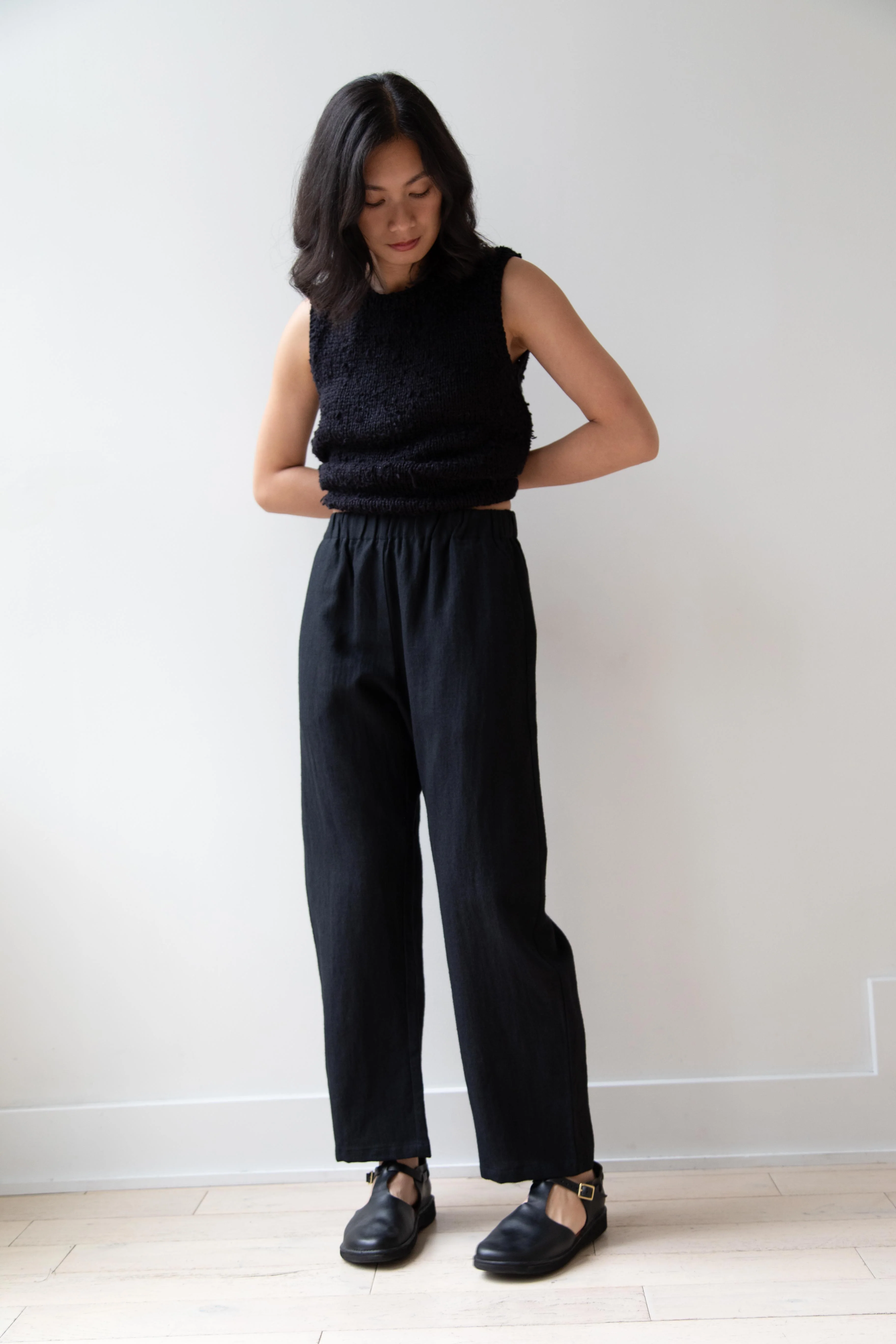 Apuntob | Curved Wool Linen Trouser in Black - Image 15