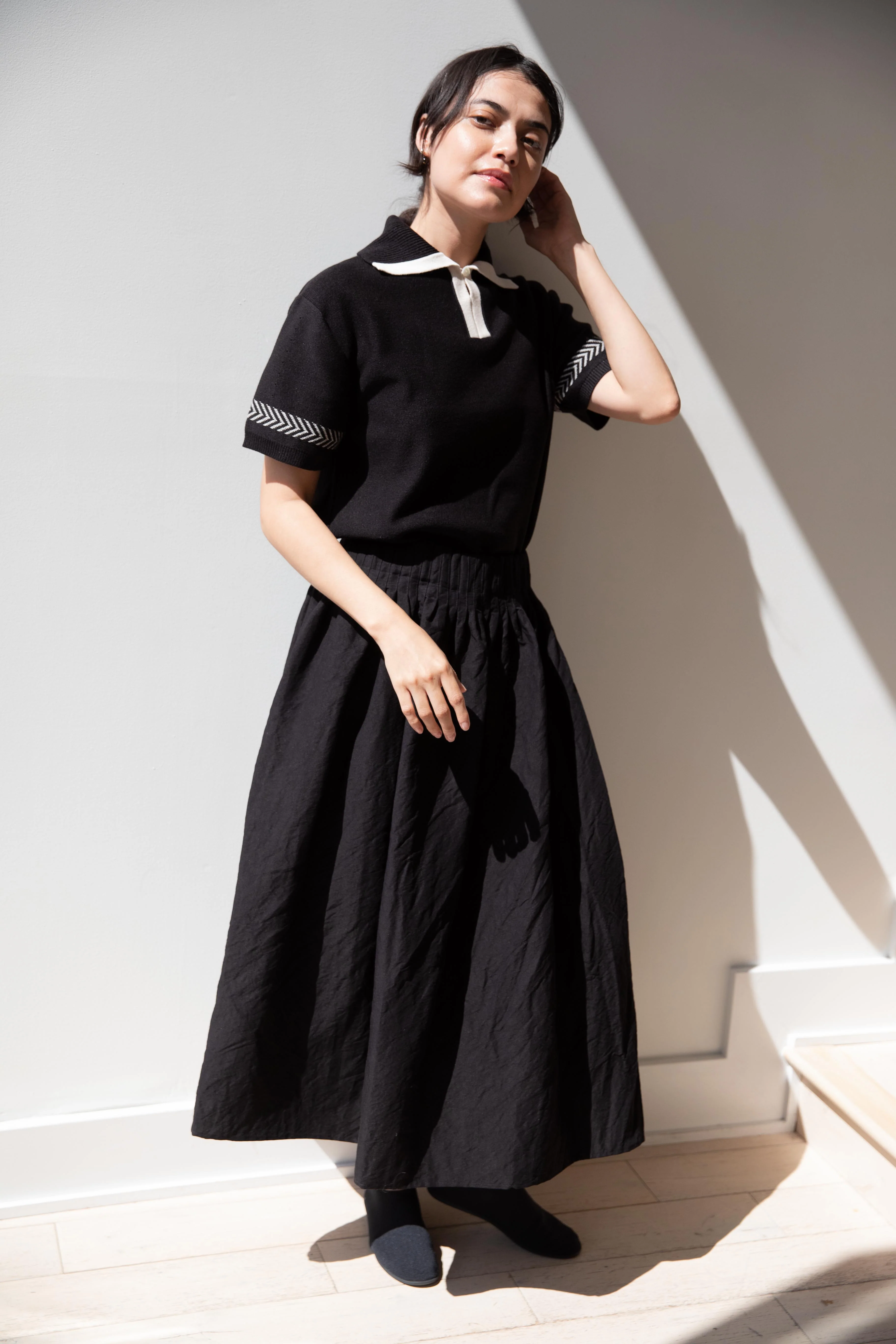 Apuntob | Linen Viscose Skirt in Black