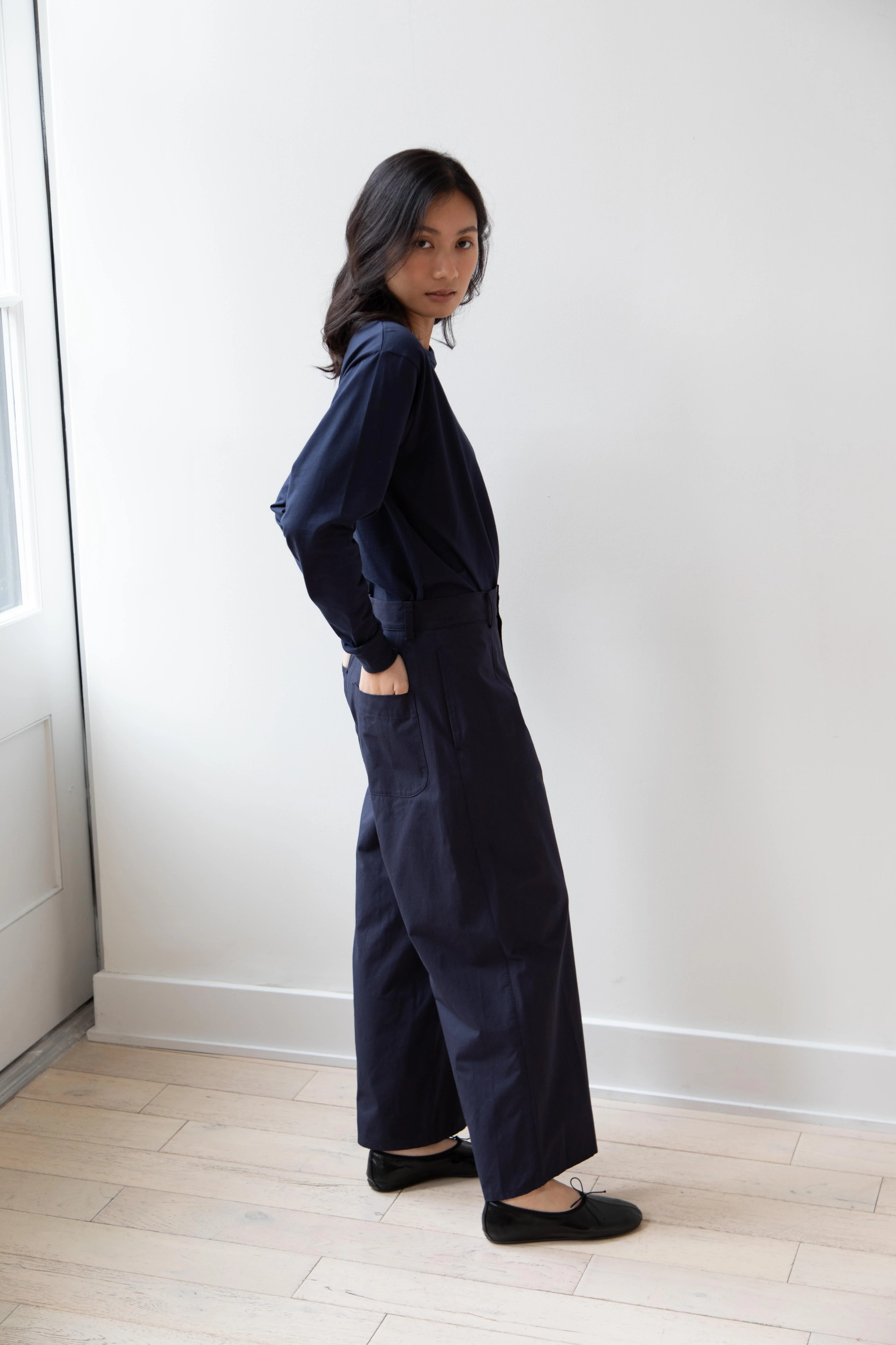 Armen | Cotton Jersey Crew Neck in Navy - Image 24
