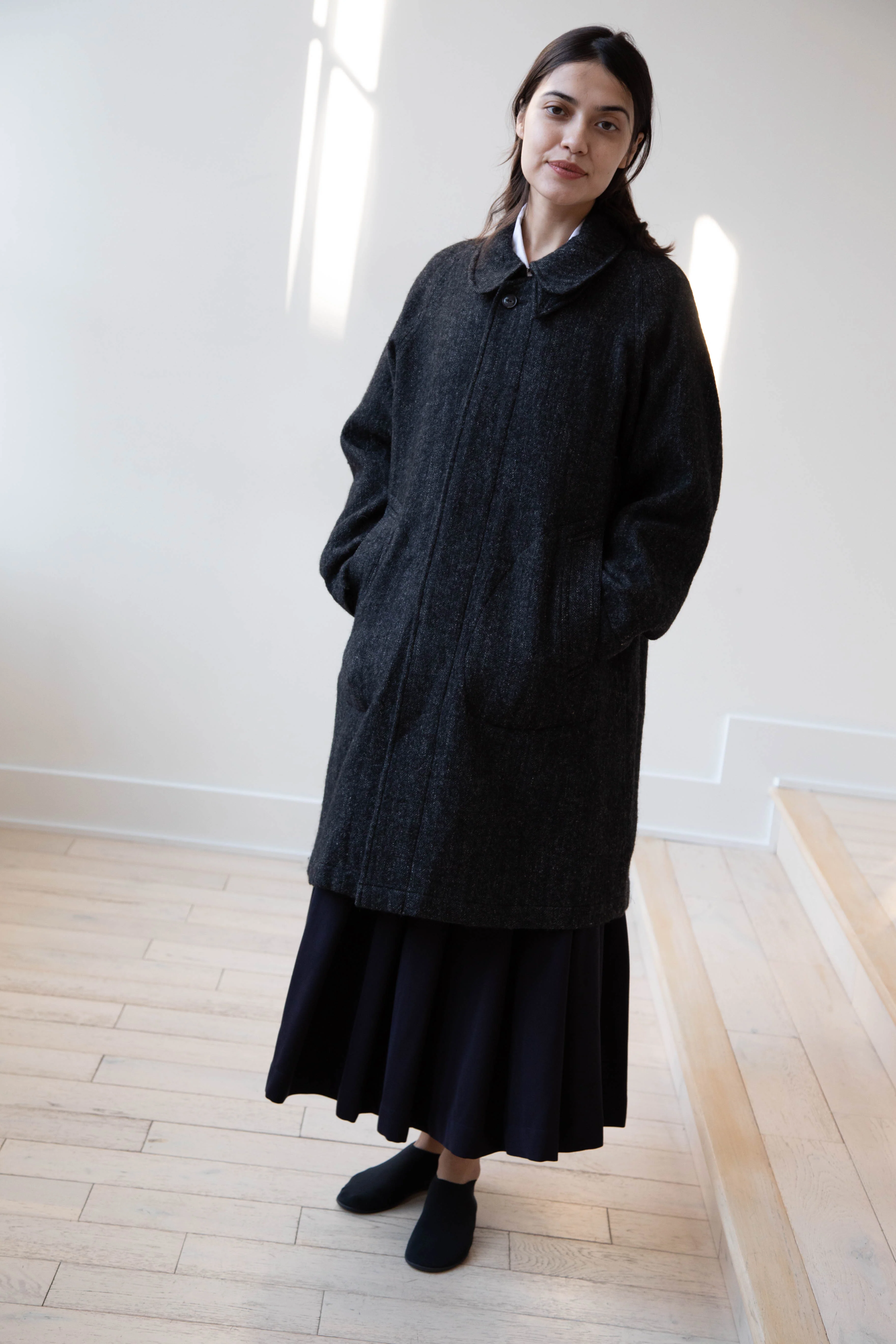 Arts & Science | Balmacaan in Wool Linen Milled Herringbone in Gray - Image 4