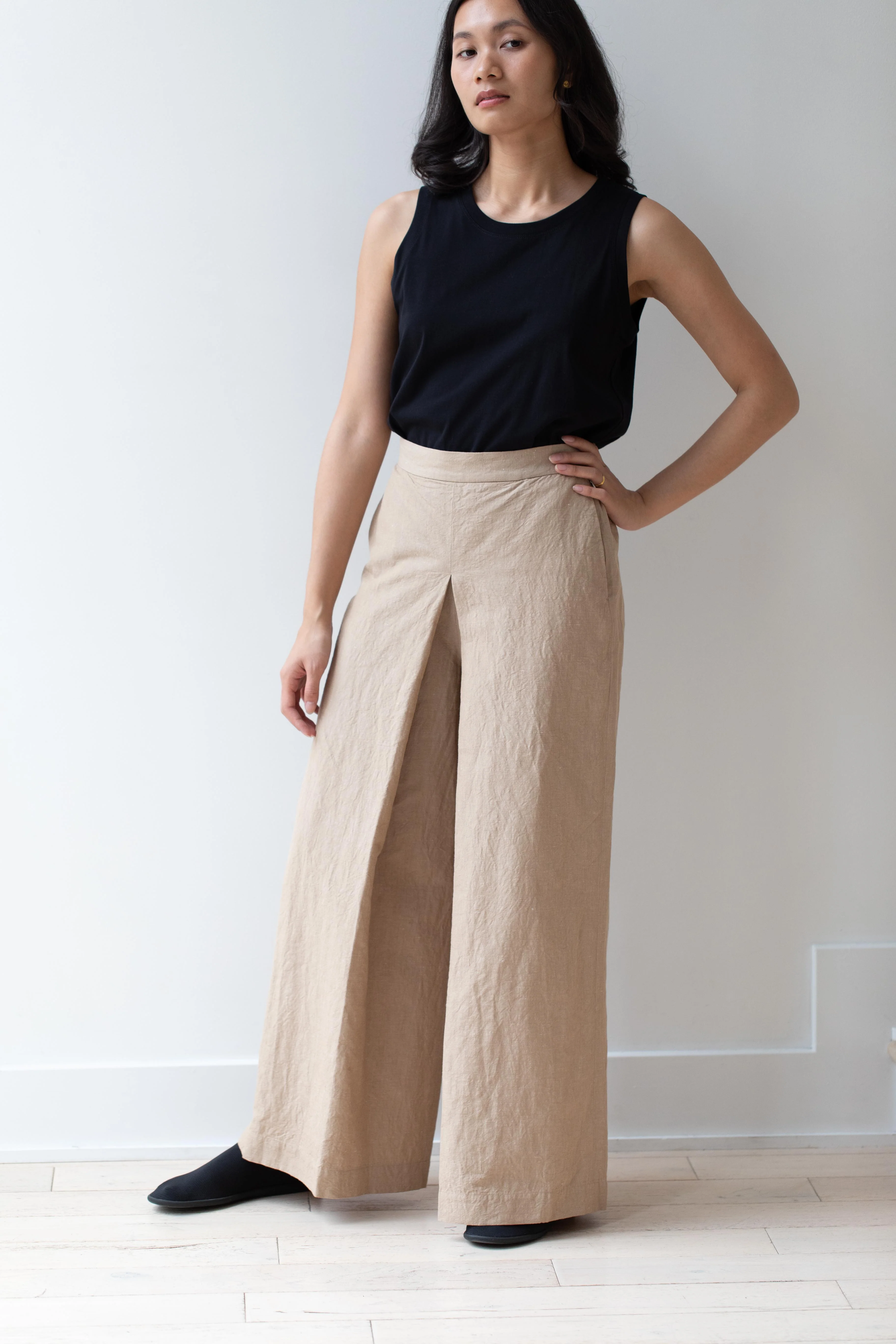 Arts & Science | Front Box Tuck Pants in Vintage Beige - Image 22