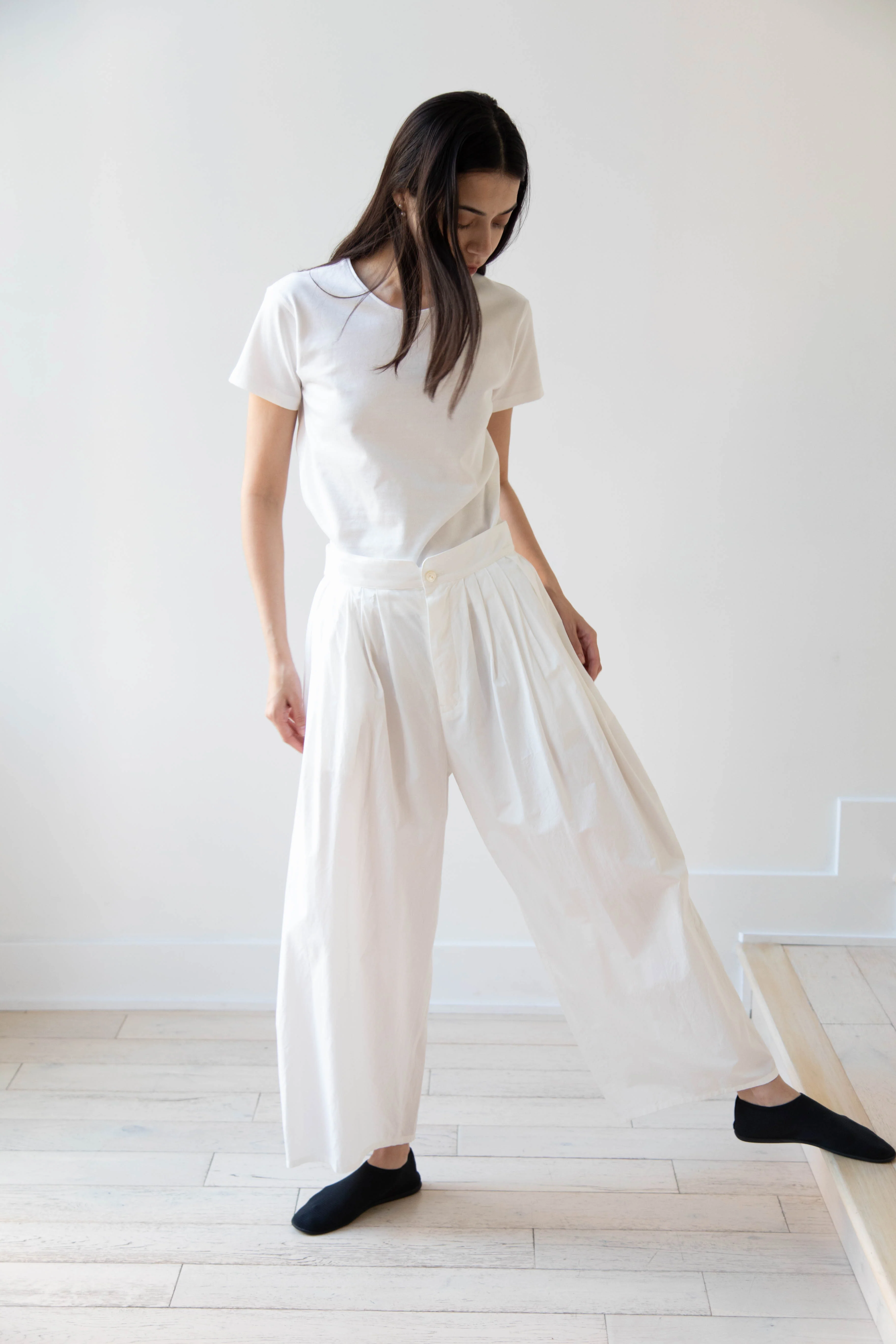Arts & Science | Front Tuck Back Gum Pants in Off White Cotton