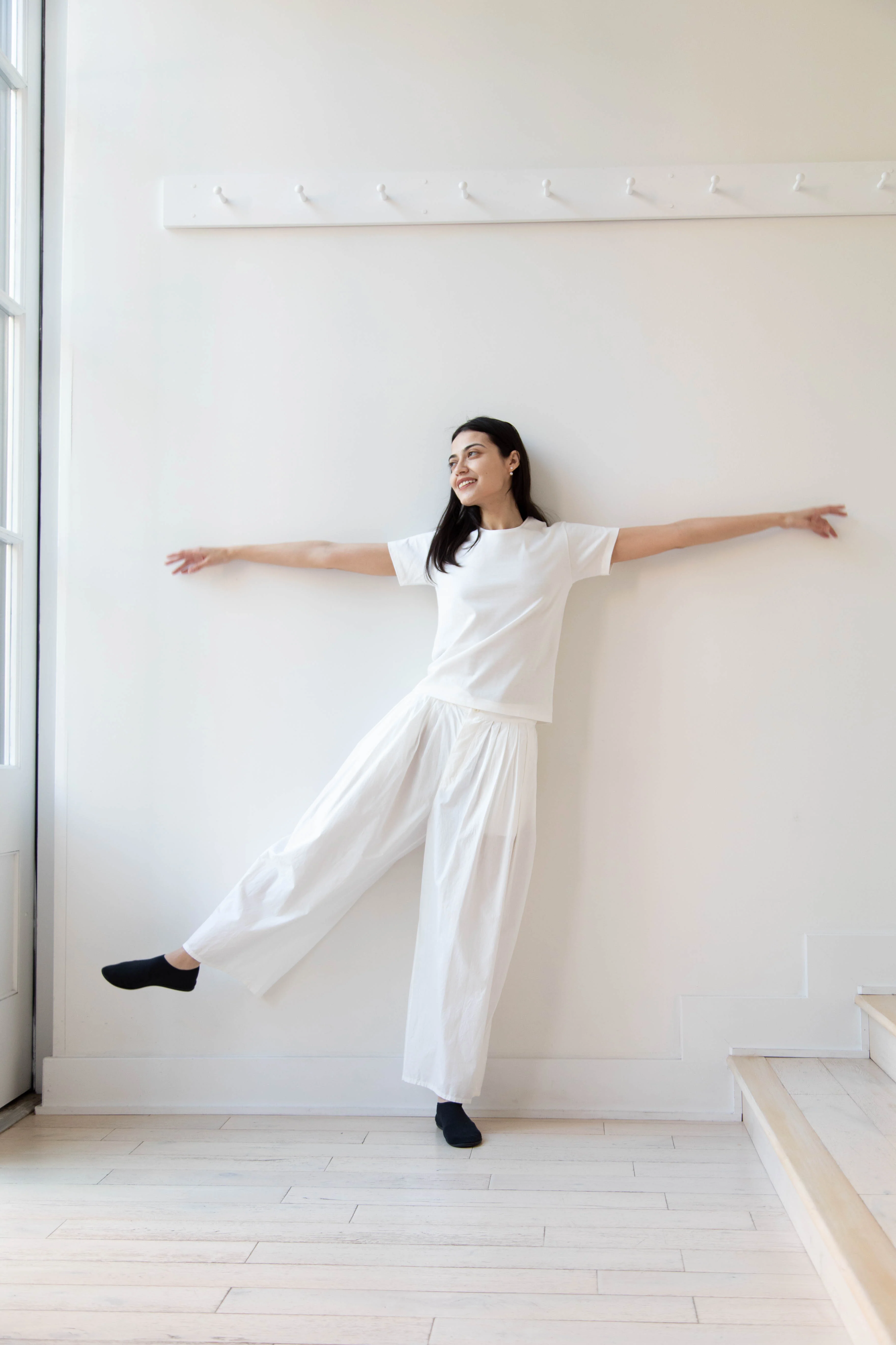 Arts & Science | Front Tuck Back Gum Pants in Off White Cotton - Image 20