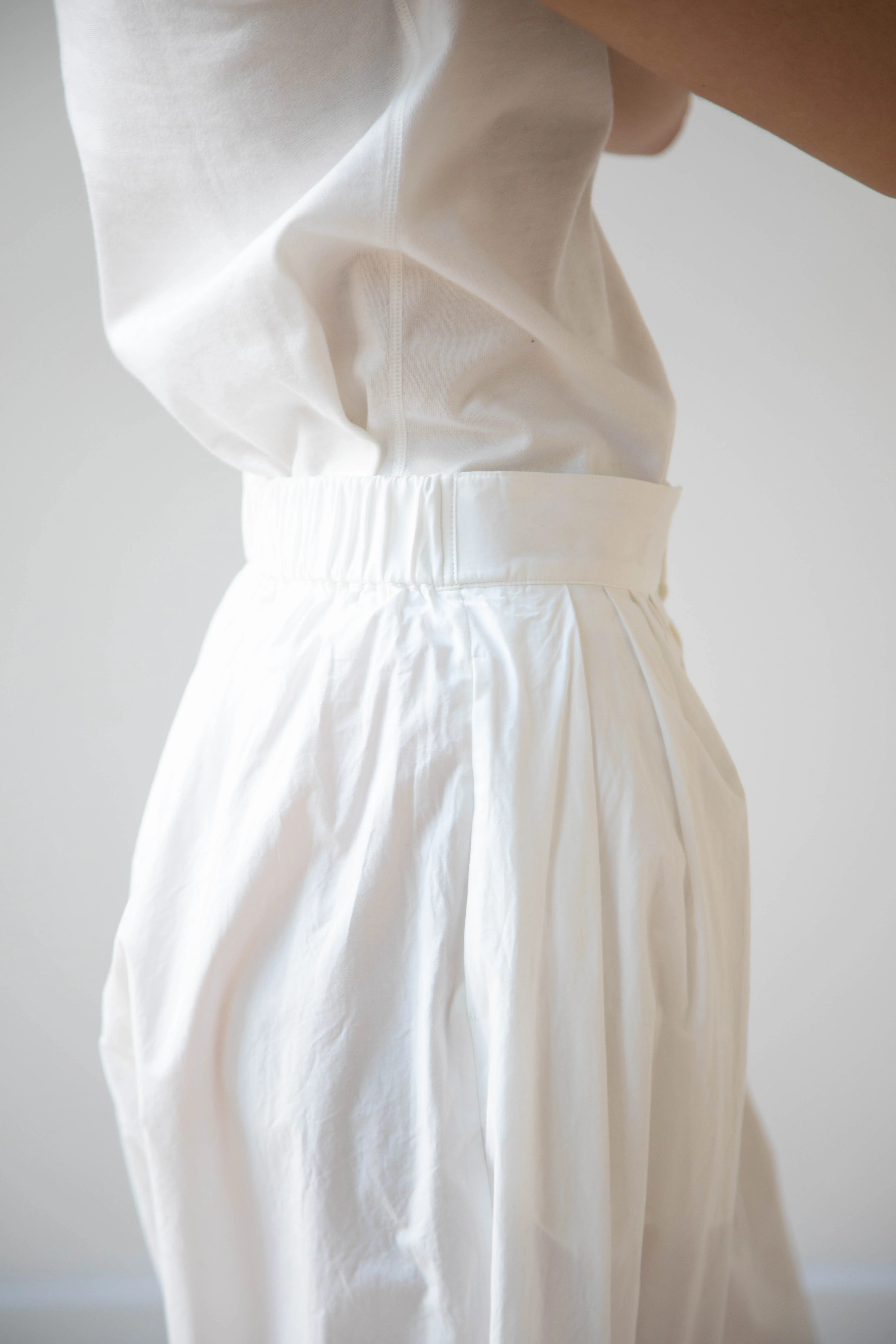 Arts & Science | Front Tuck Back Gum Pants in Off White Cotton - Image 35