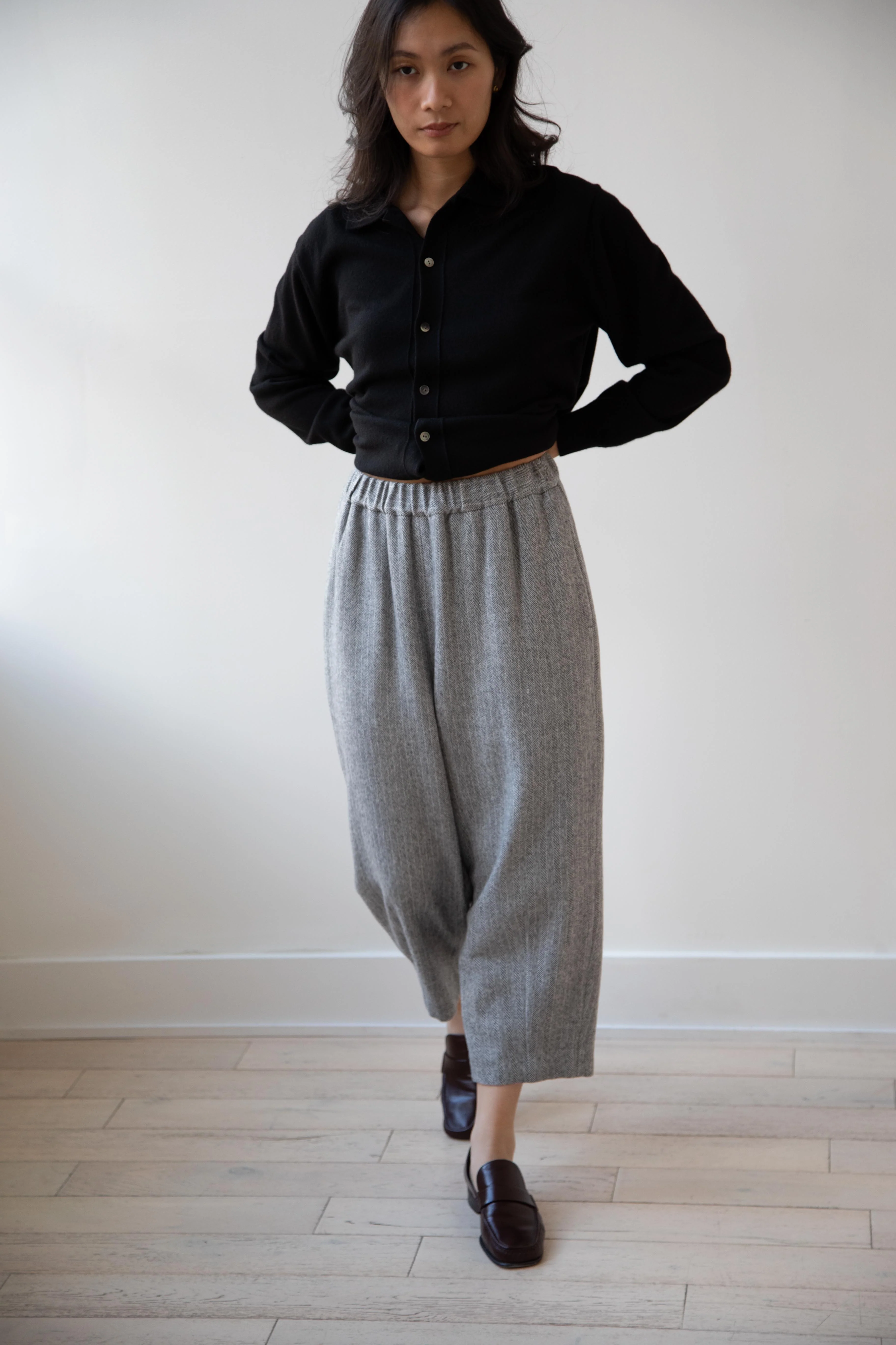 Arts & Science | Hem Easy Dart Pants in Grey Herringbone - Image 19