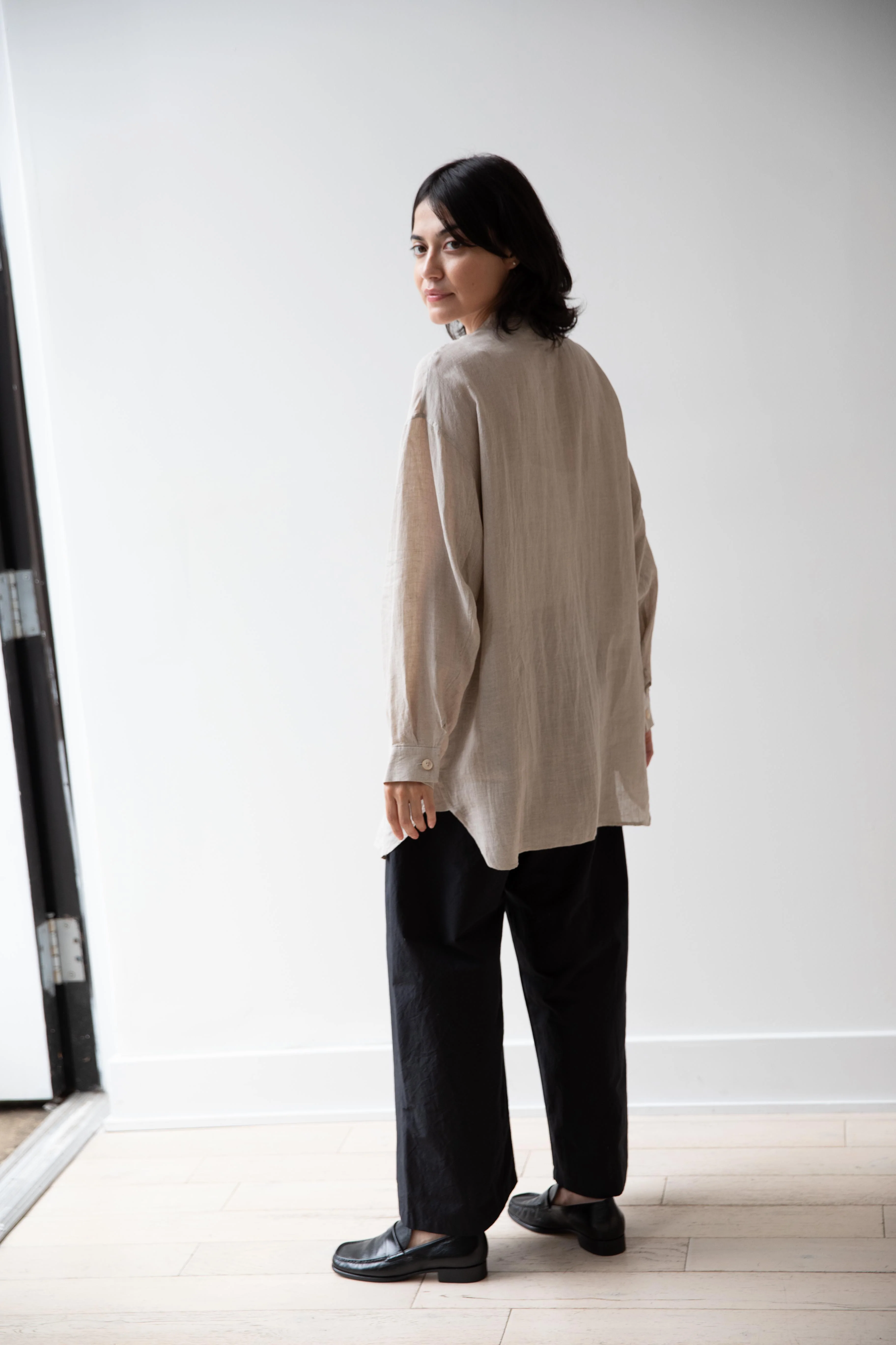 Arts & Science | Pajama Long Shirt in Natural Fine Linen - Image 18