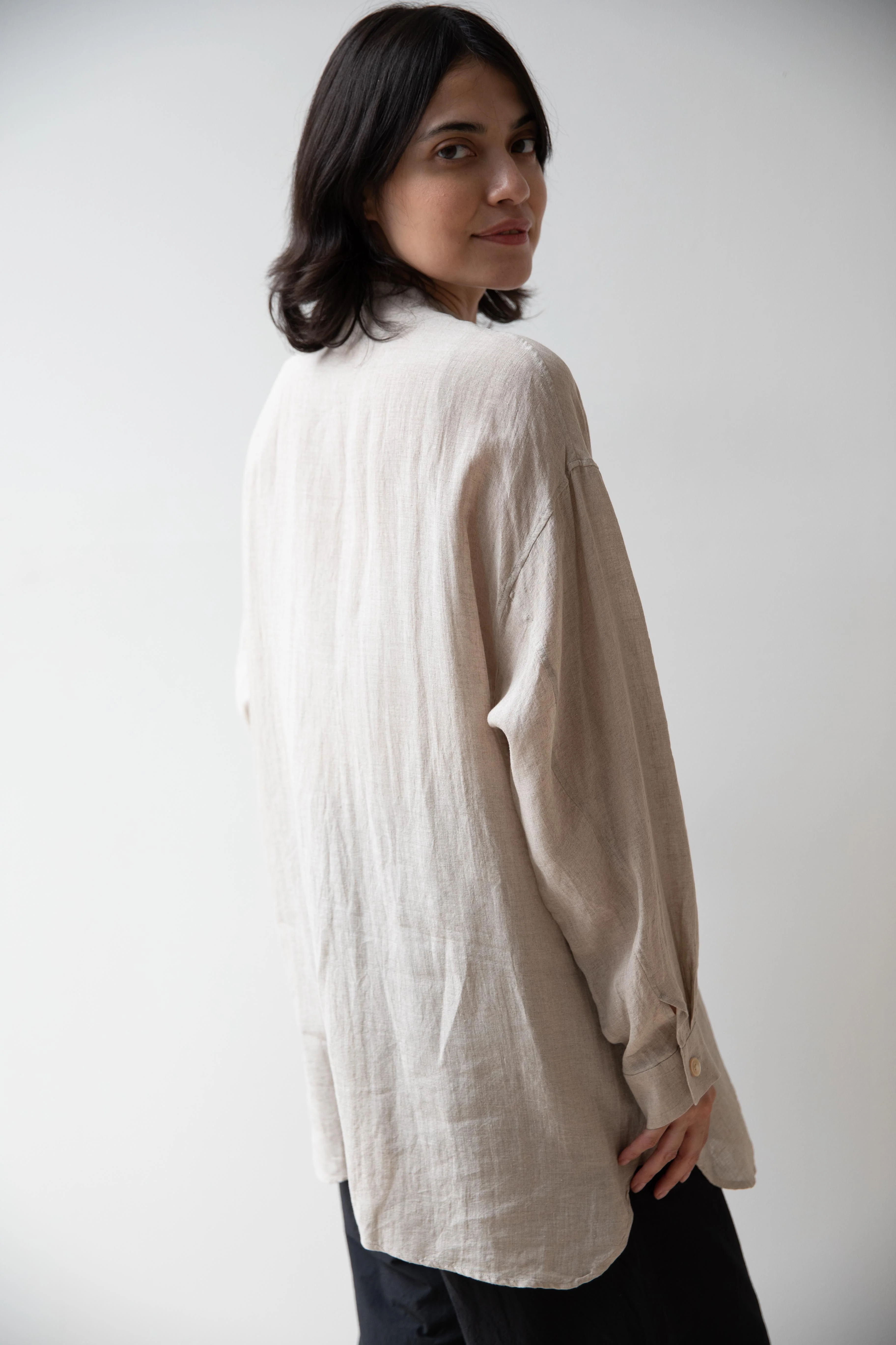 Arts & Science | Pajama Long Shirt in Natural Fine Linen - Image 3