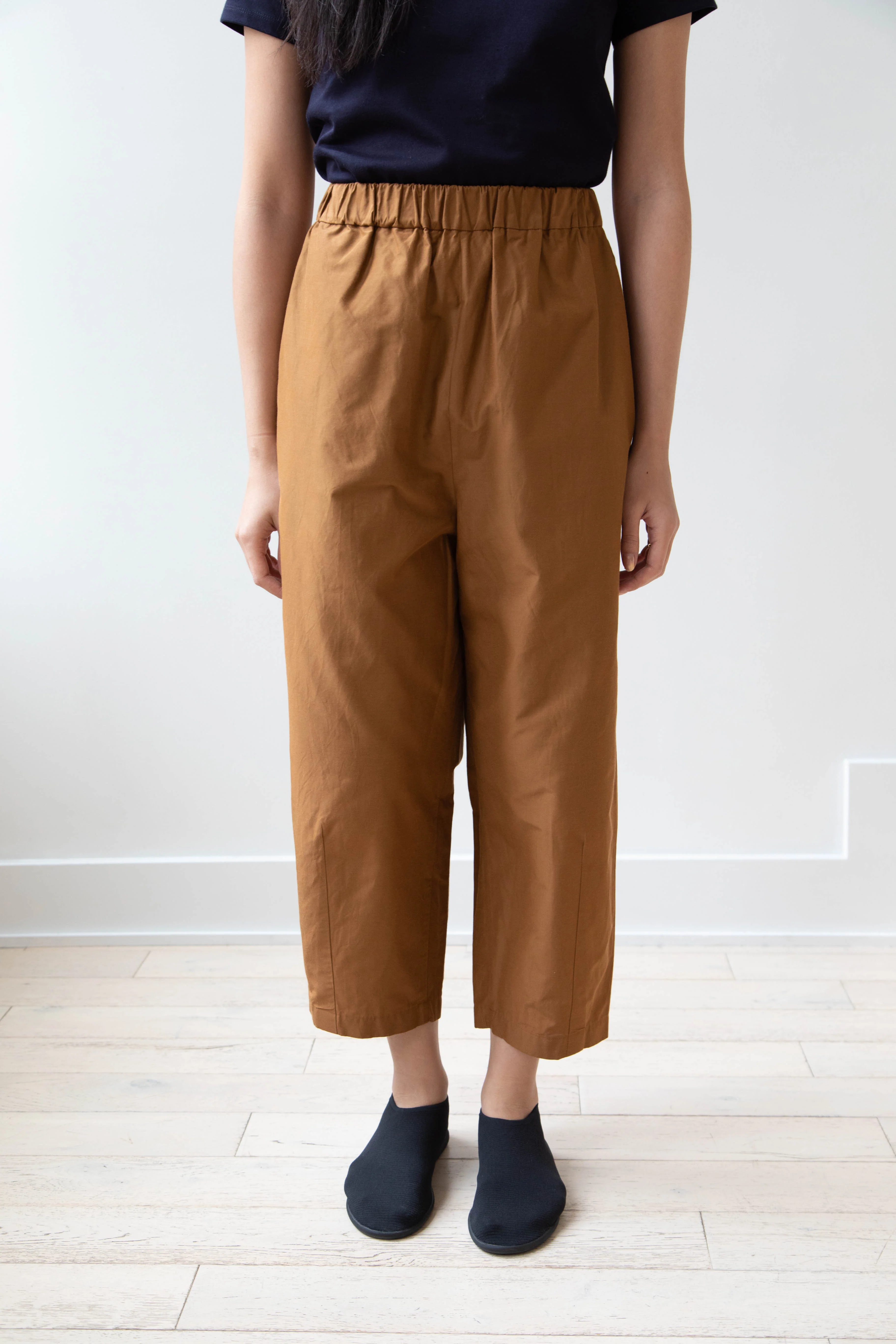 Arts & Science | Silk Cotton Taffeta Hem Dart Easy Pants in Dark Caramel