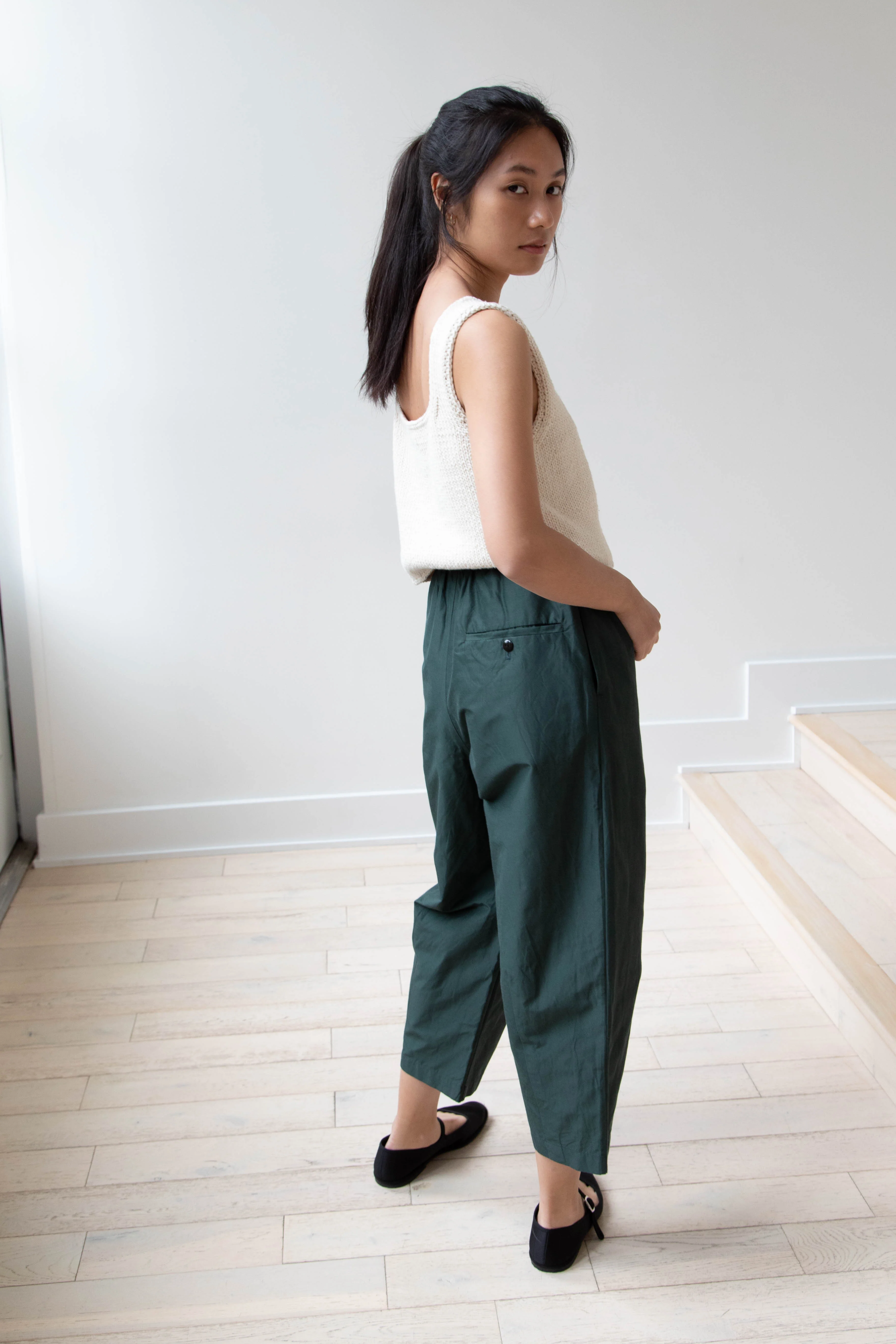 Arts & Science | Silk Cotton Taffeta Hem Dart Easy Pants in Dark Green - Image 9