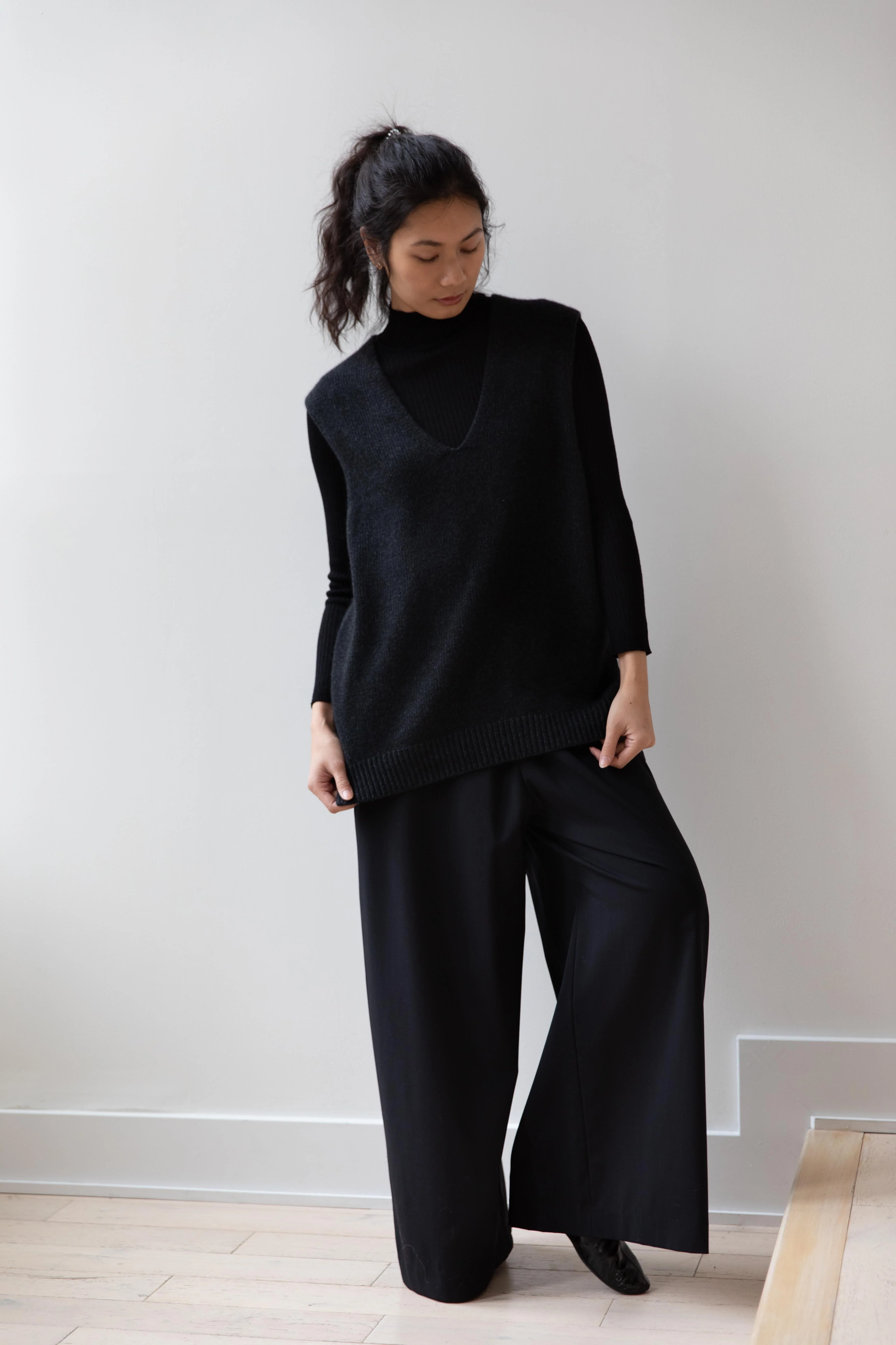 Arts & Science | Slip on V-Neck Vest in Charcoal - Image 15
