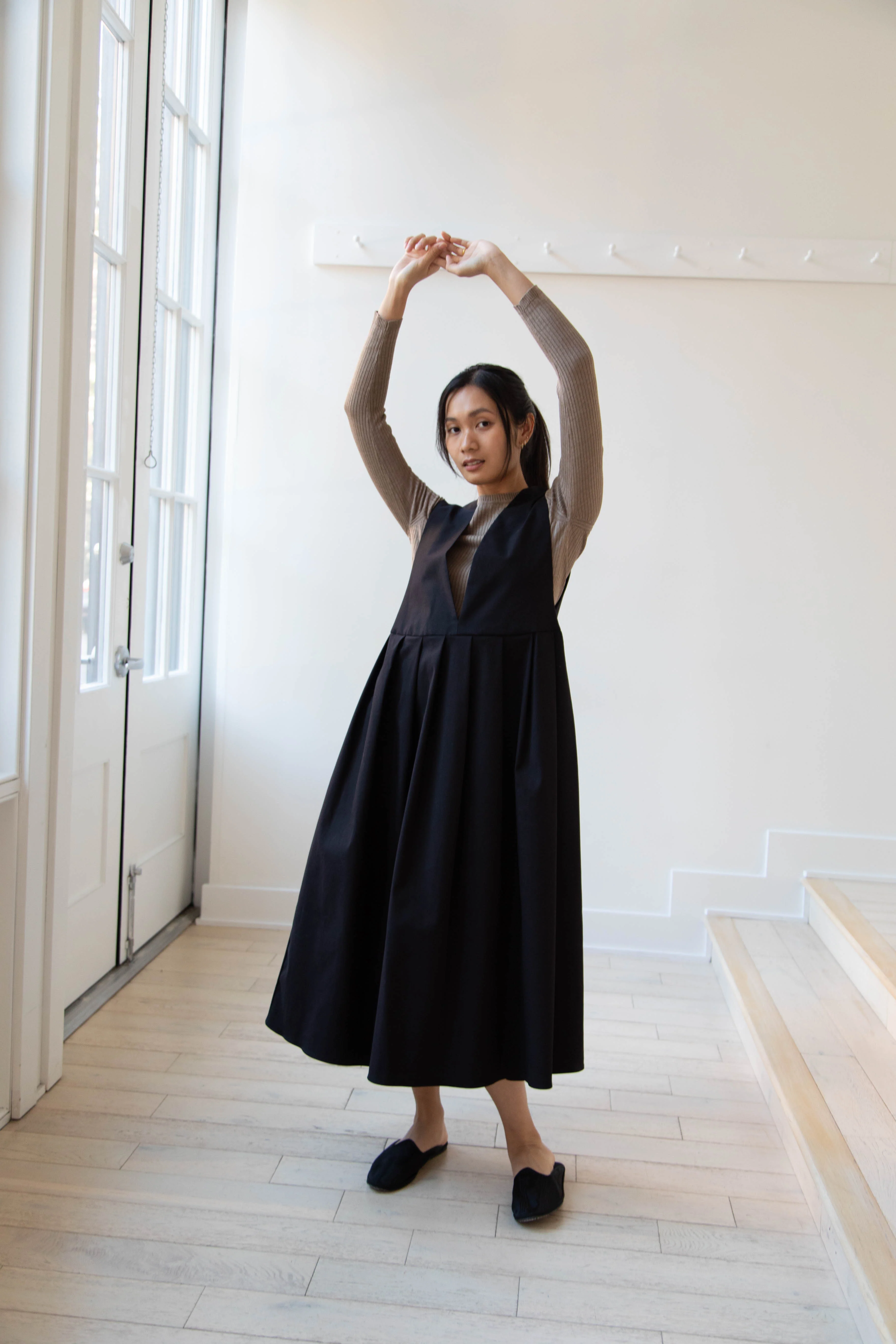 Asciari | Sole Dress in Black - Image 18