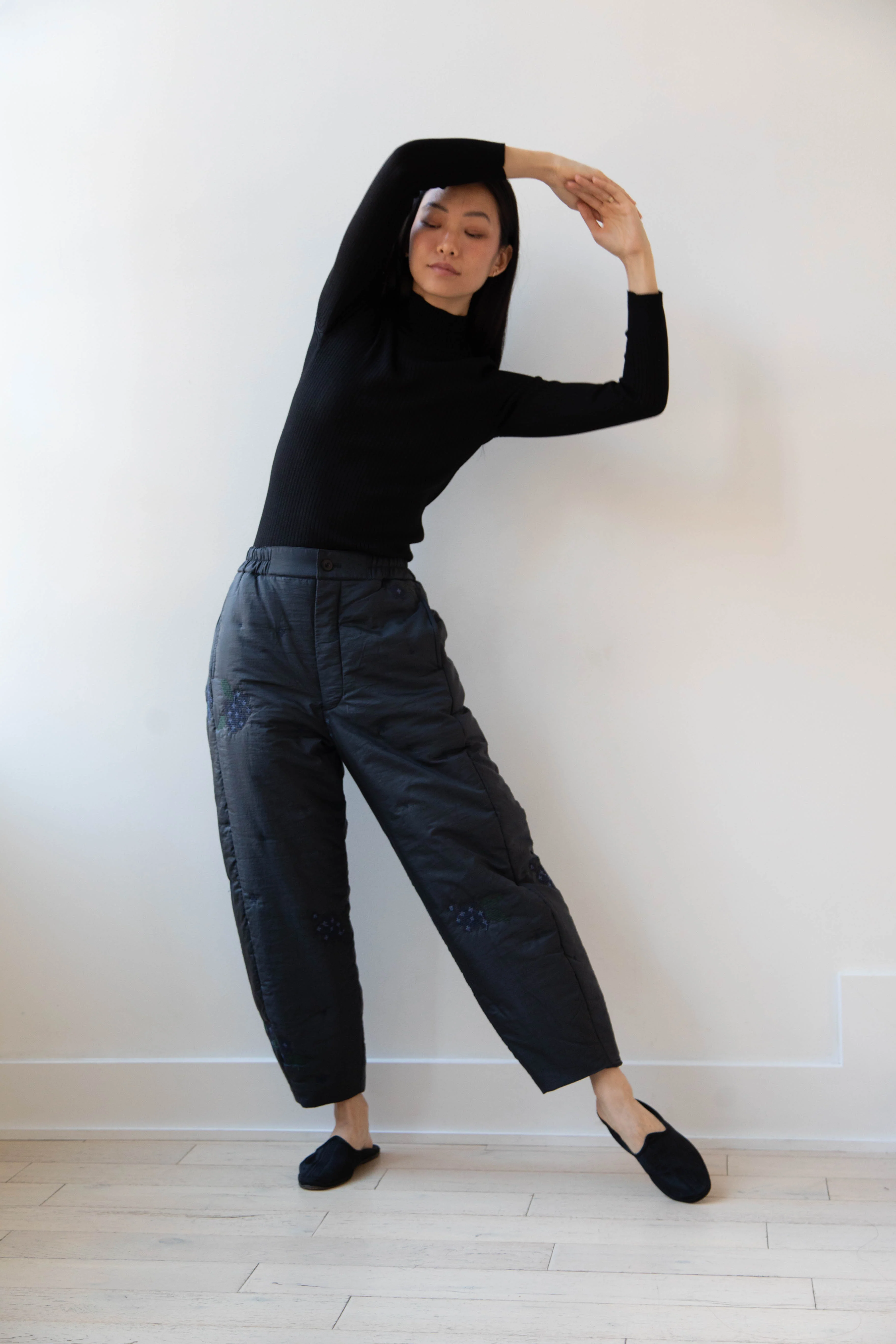 Aseedonclöud | Fog Collector's Embroidered Pants in Navy - Image 10