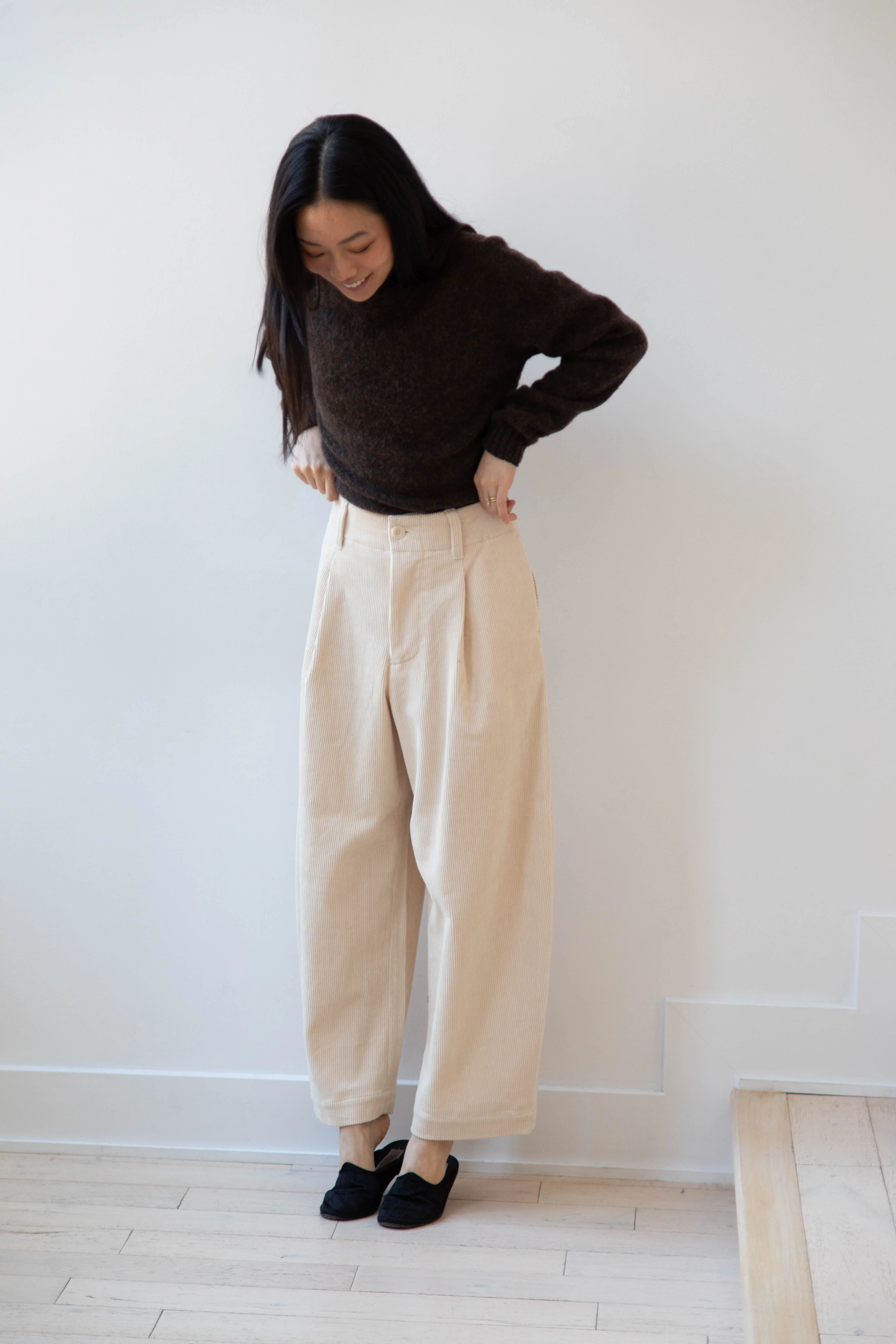 Aseedonclöud | HW Wide Corduroy Trousers in Off White - Image 19